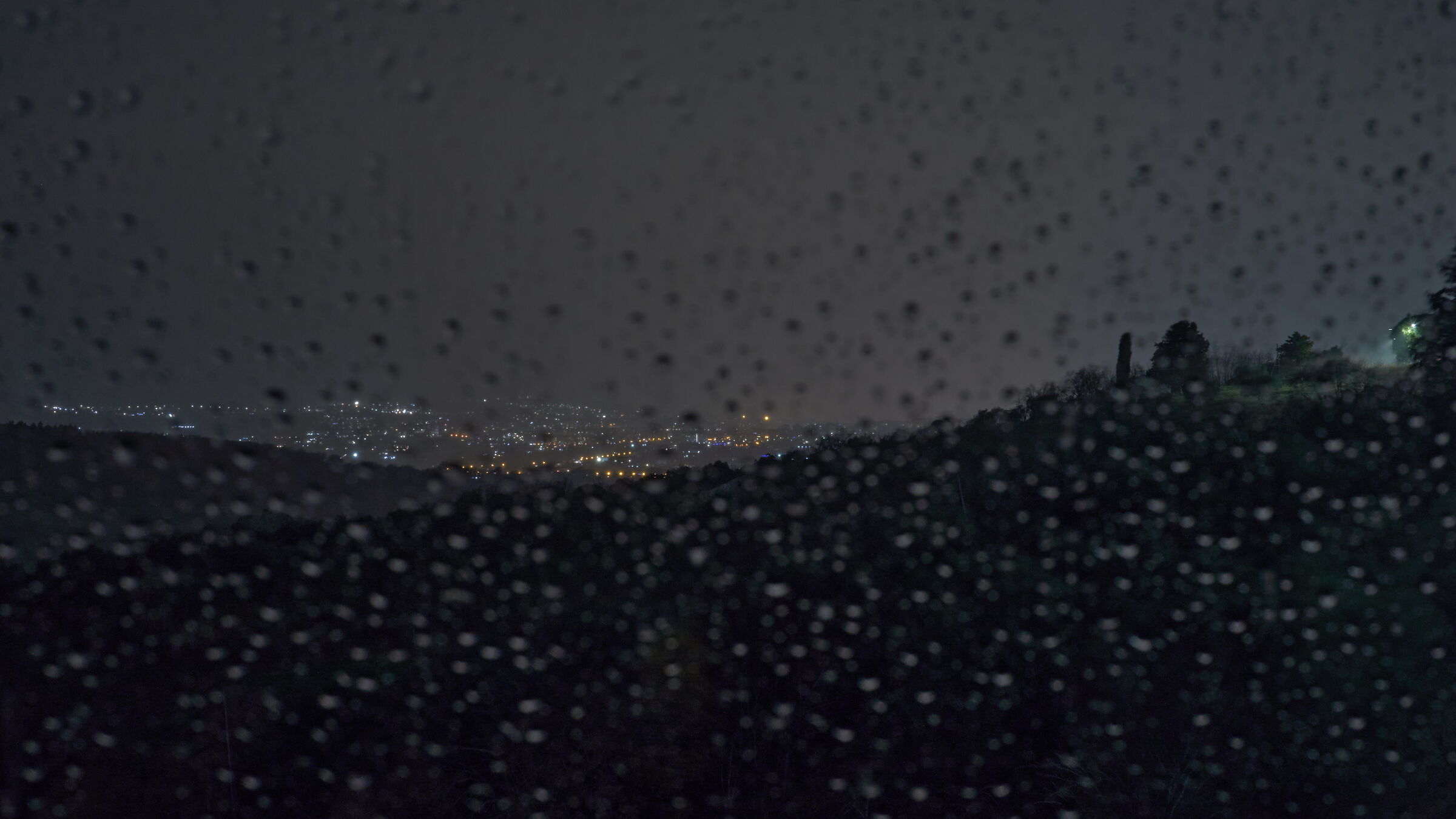Rain on window 6...
