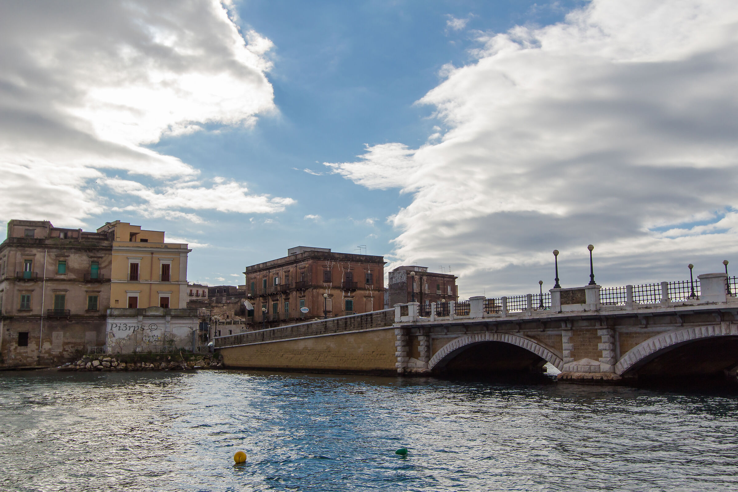 Taranto, stone bridge...