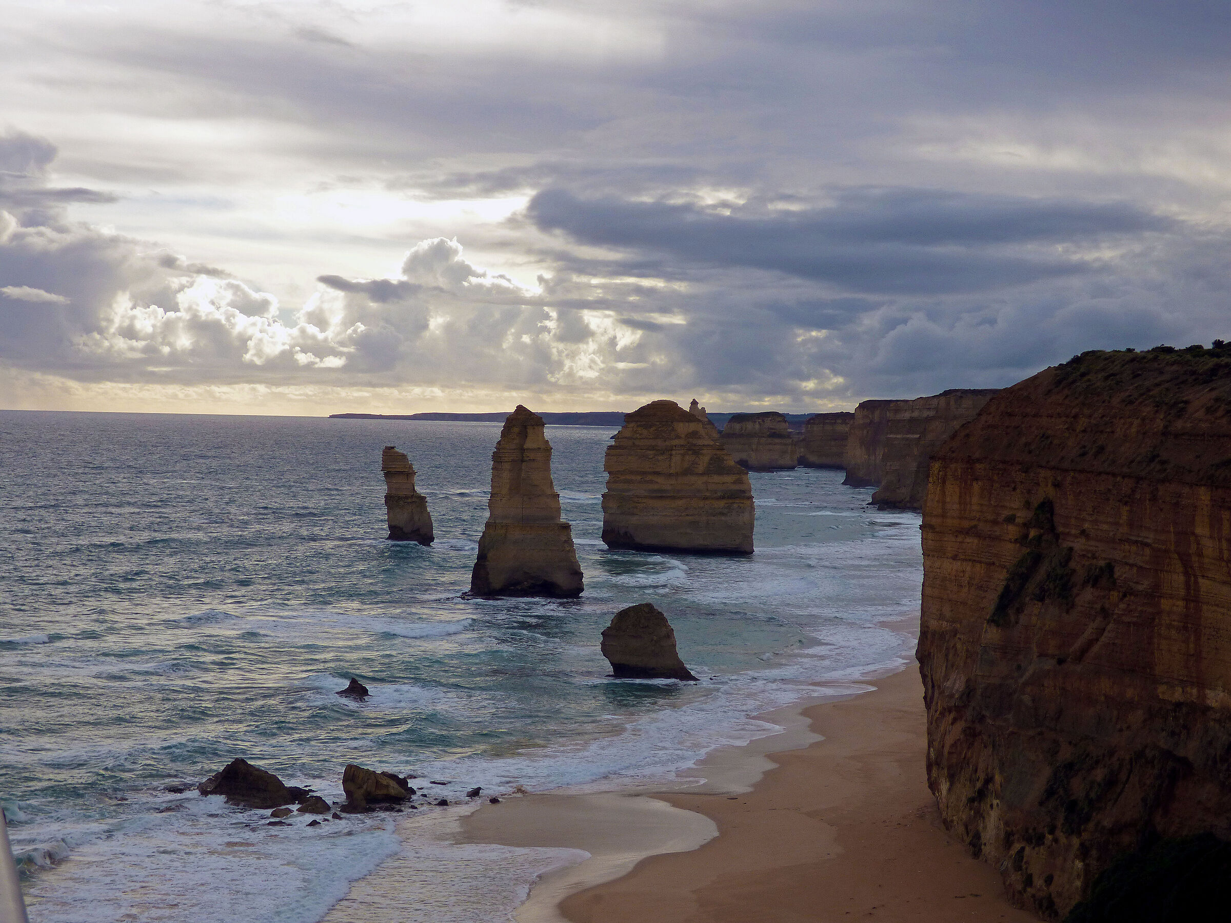 Ocean road, Australia the 12 apostles...