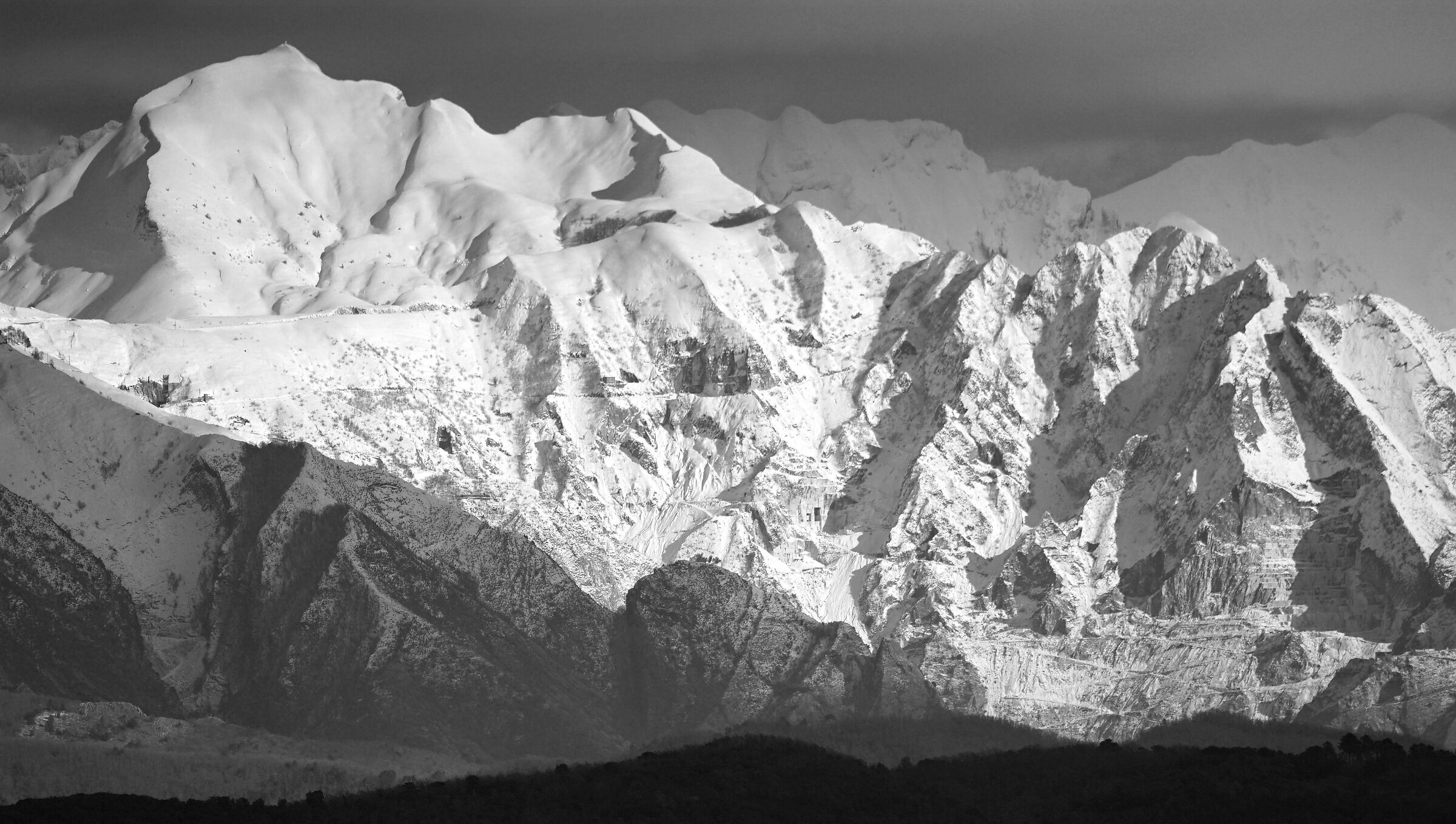 Monte Pania della Croce e comp...(Alpi Apuane)...