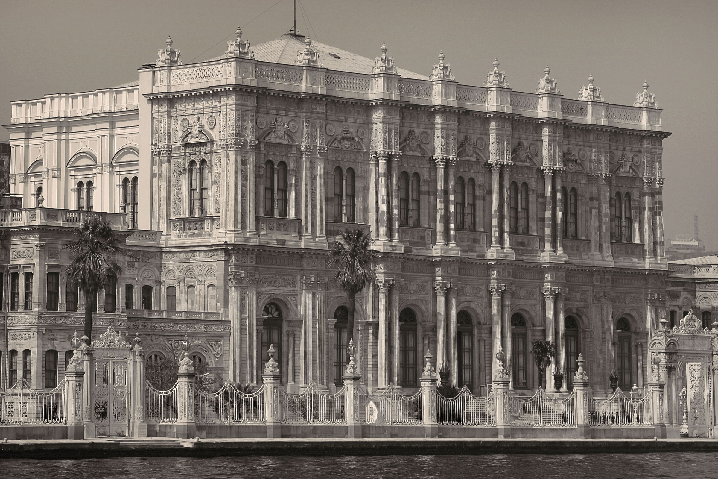 Istanbul - Palazzo Dolmabahçe....