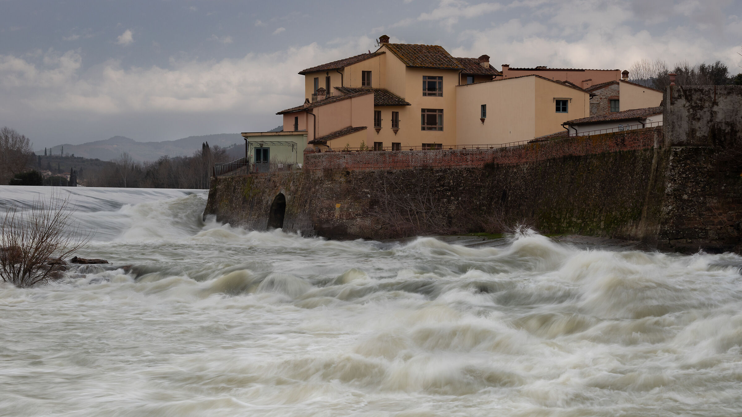 Arno River - Rovezzano pescaia...