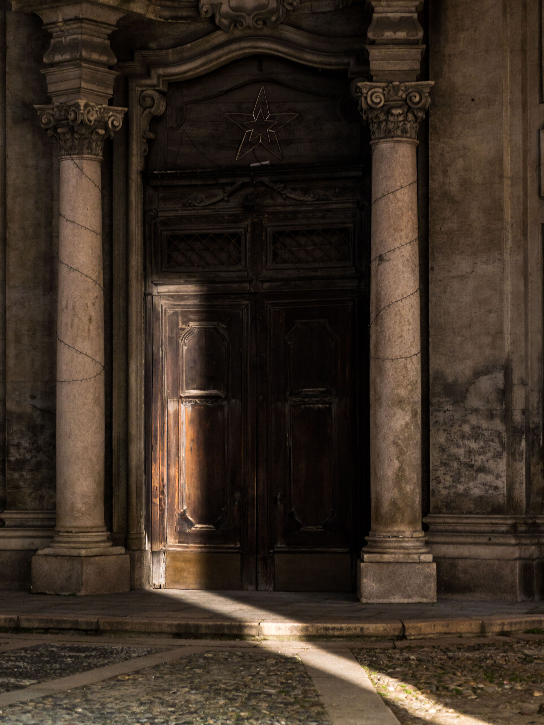 Ray of light - Church of San Pietro Celestino - Milan...