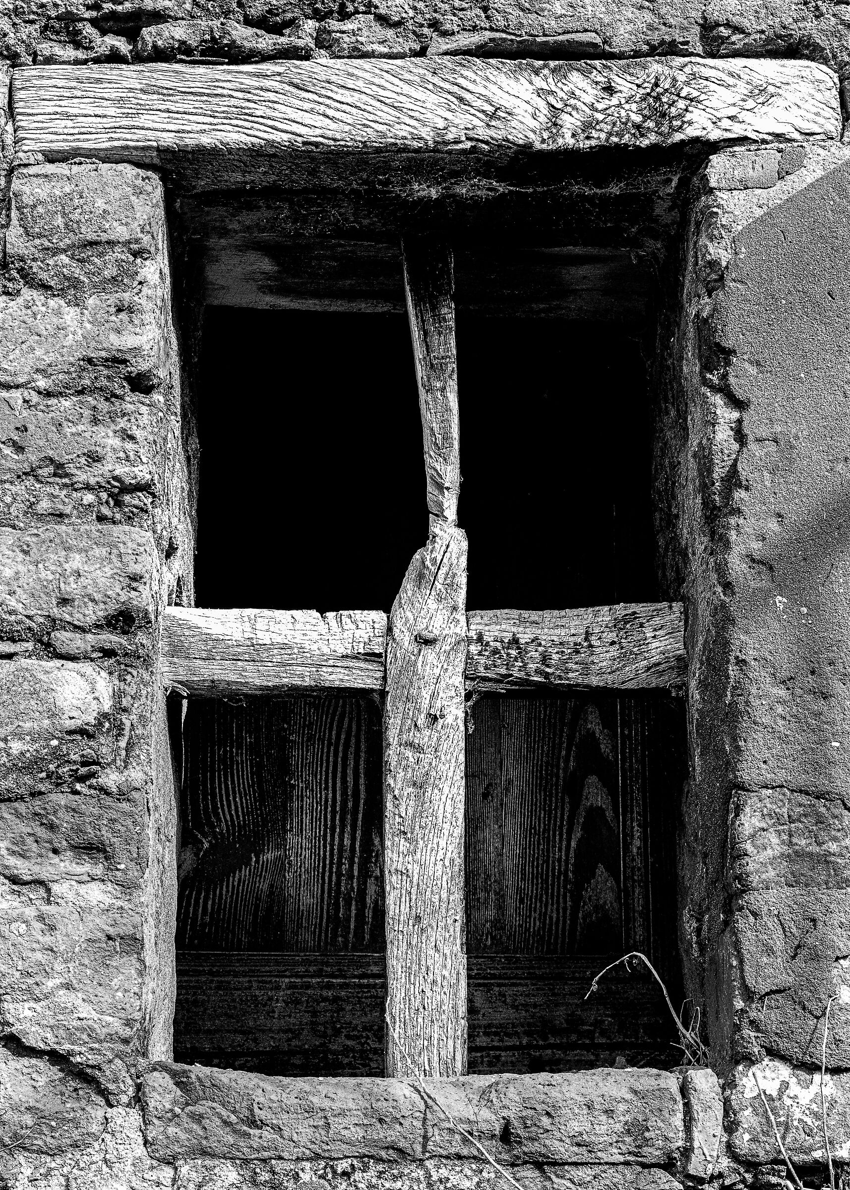 the passing time, umbrian rural houses abandoned...