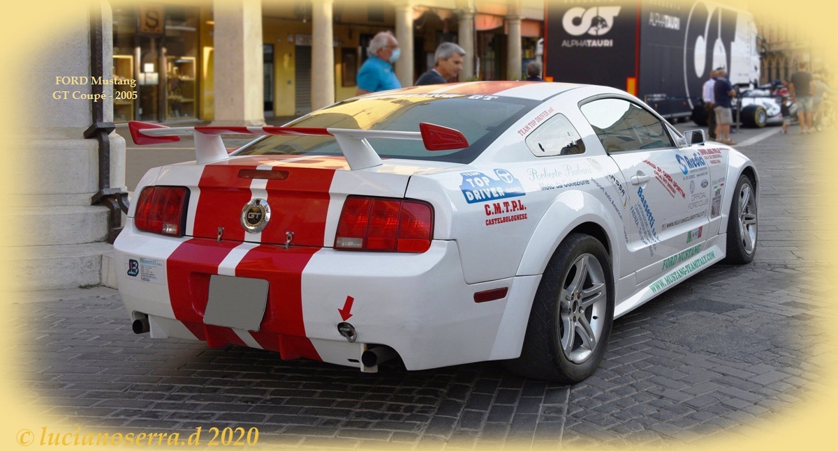 Ford Mustang GT Coupé V Series - 2005...