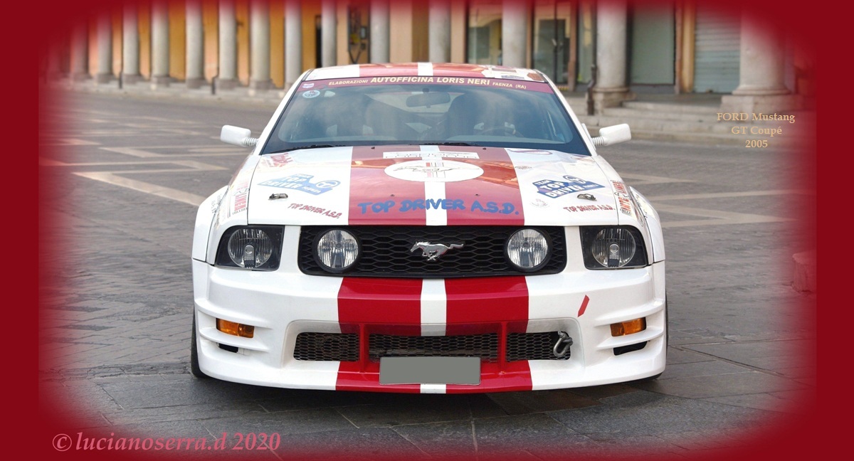 Ford Mustang GT Coupé V Series - 2005...