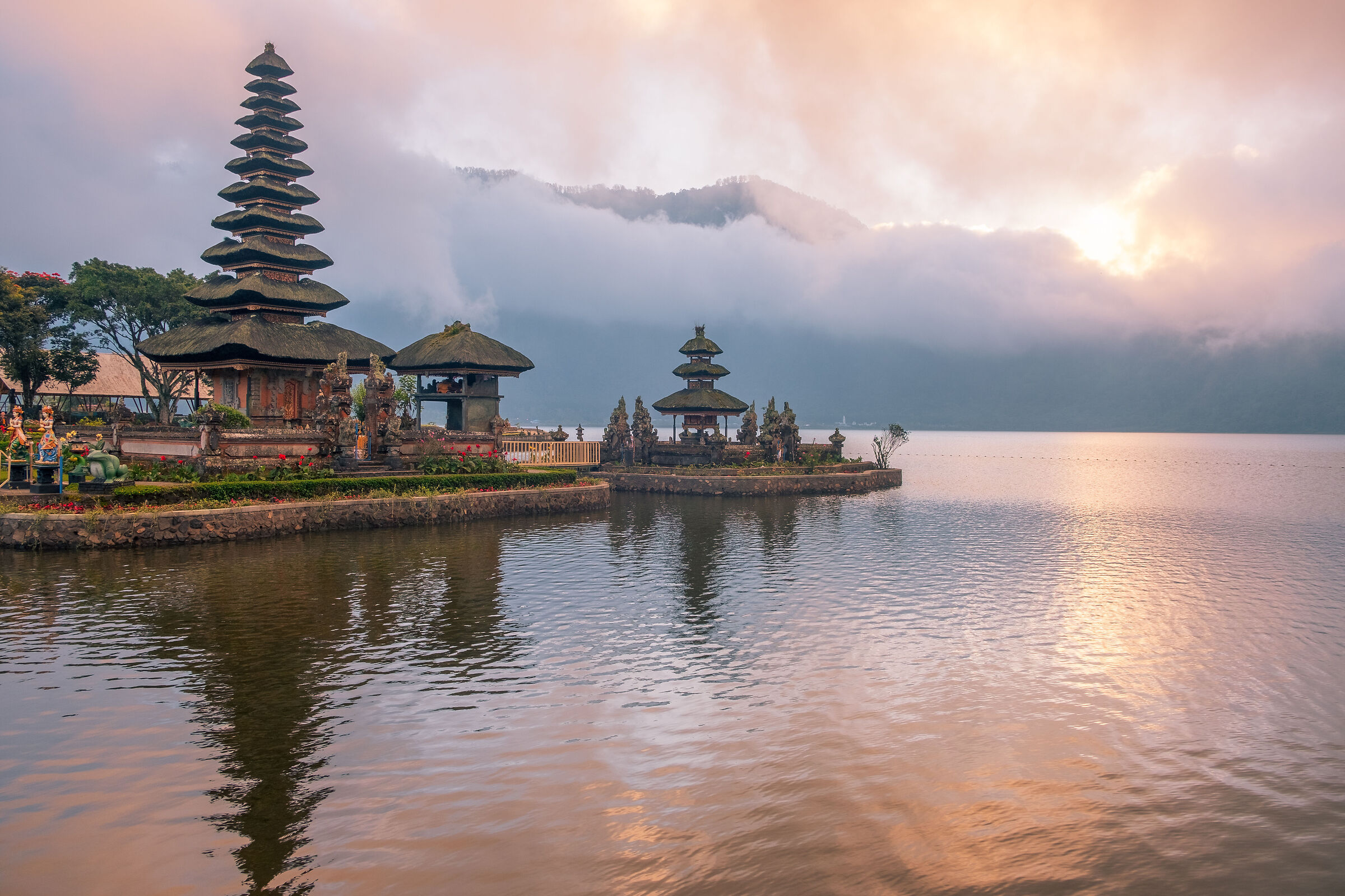 Pura Ulun Danu Bratan - Bali...