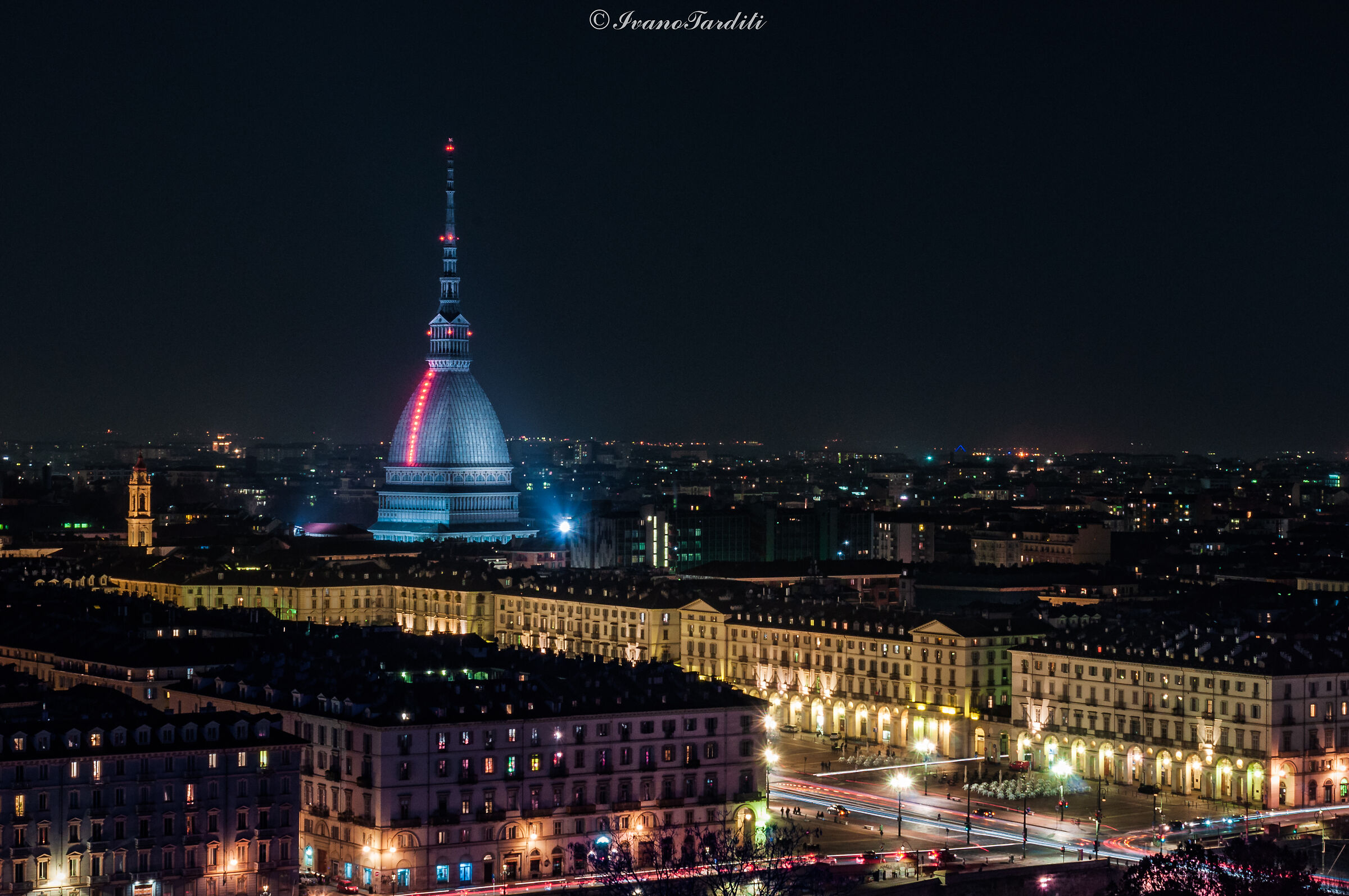 Turin by night ...