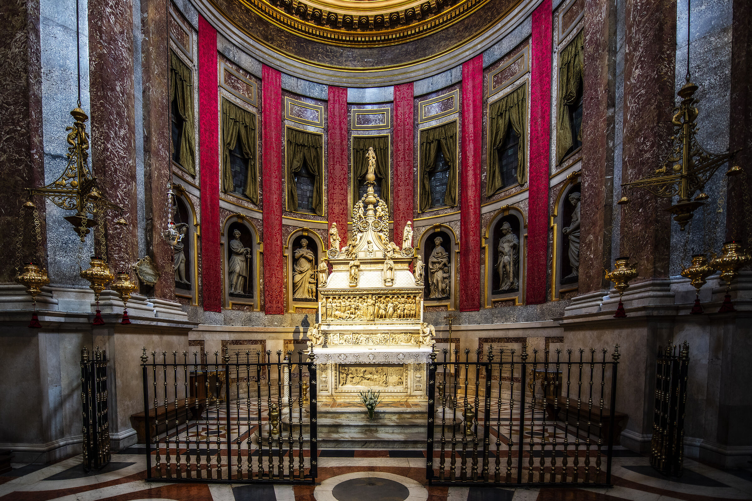 The Ark of St. Dominic, Basilica of St. Dominic (BO)...
