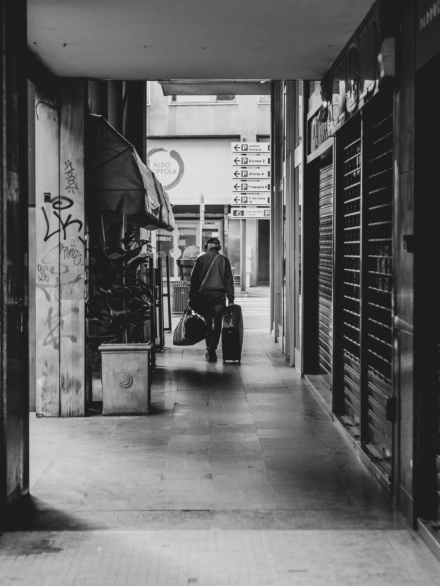 Leaving - Milan ...