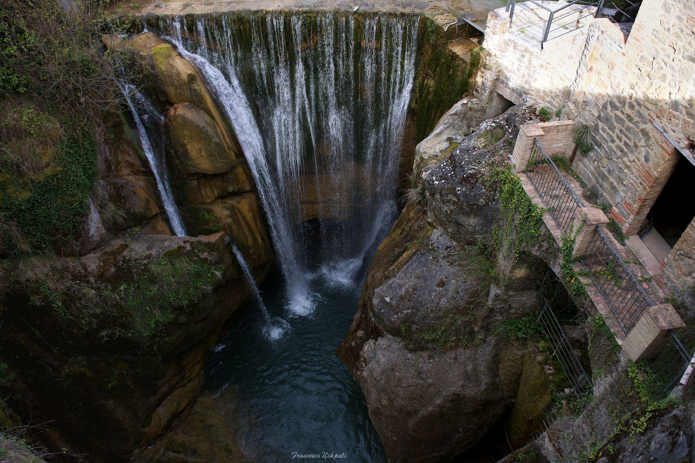 Arena Waterfalls - Roccafluvione (AP)...