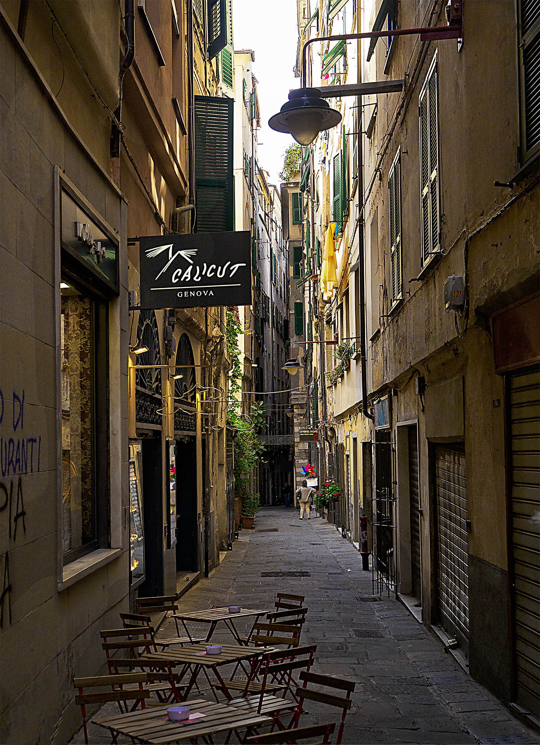 Genoa - Alley...