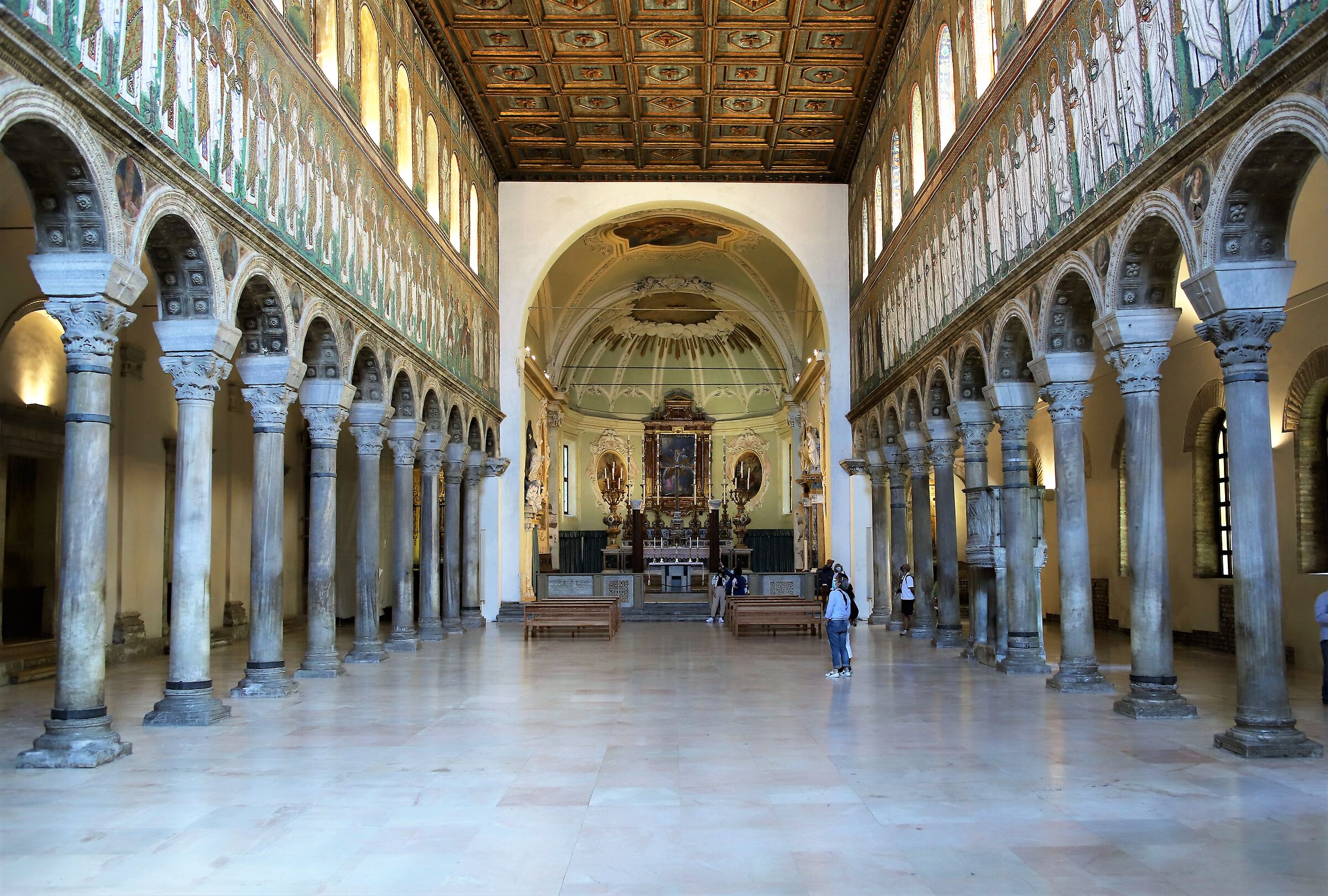 Basilica of Sant'Apollinaire Nuova...