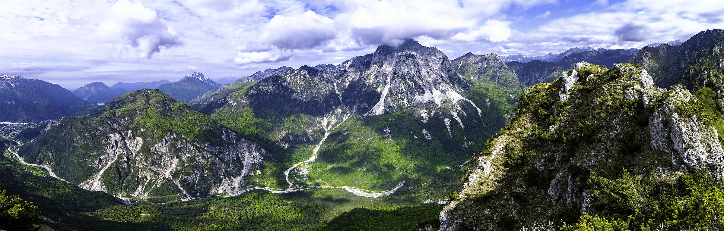 Overview of the Carnic Alps...