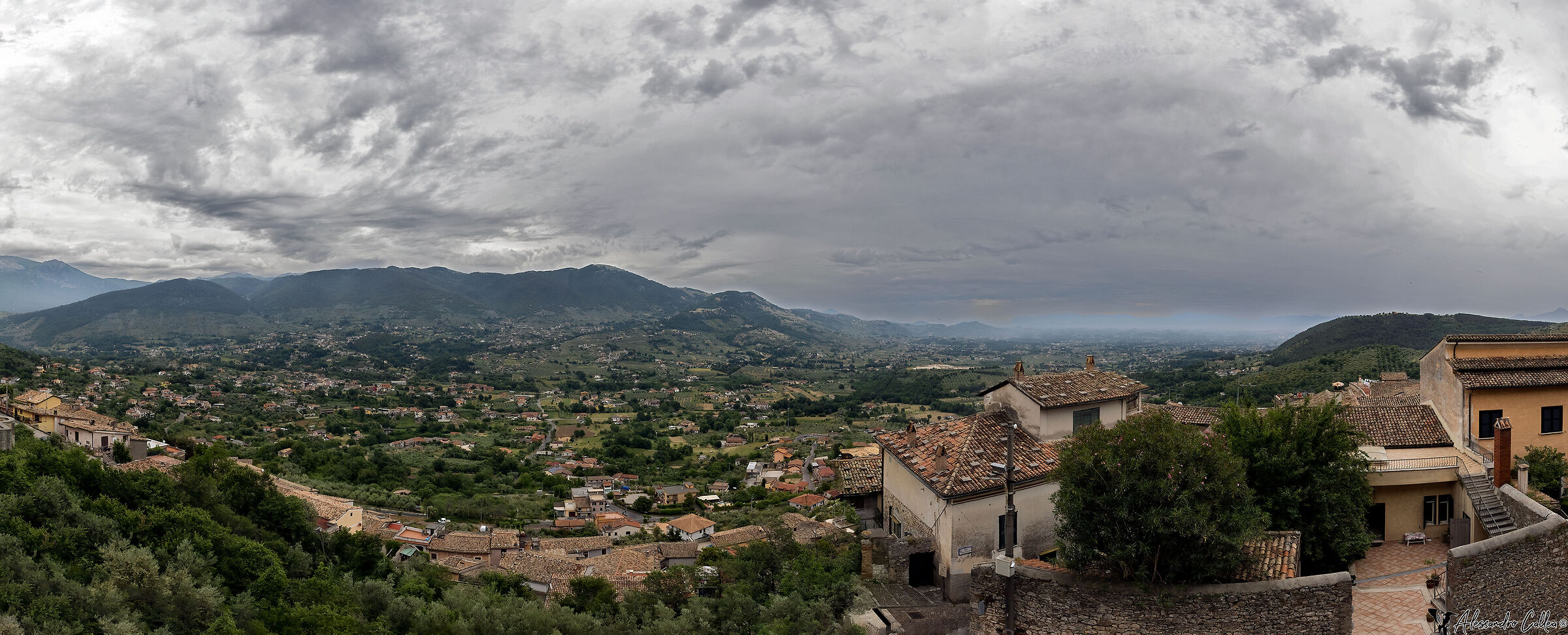 Overview from the cyclopic walls of Alatri...