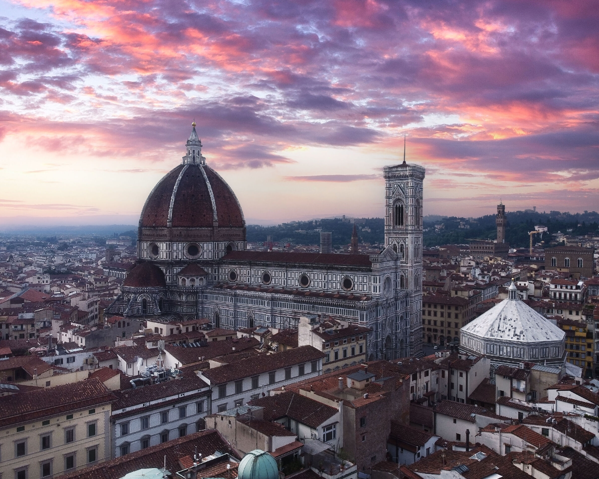 Firenze al risveglio (doppia esposizione cielo - sfondo...