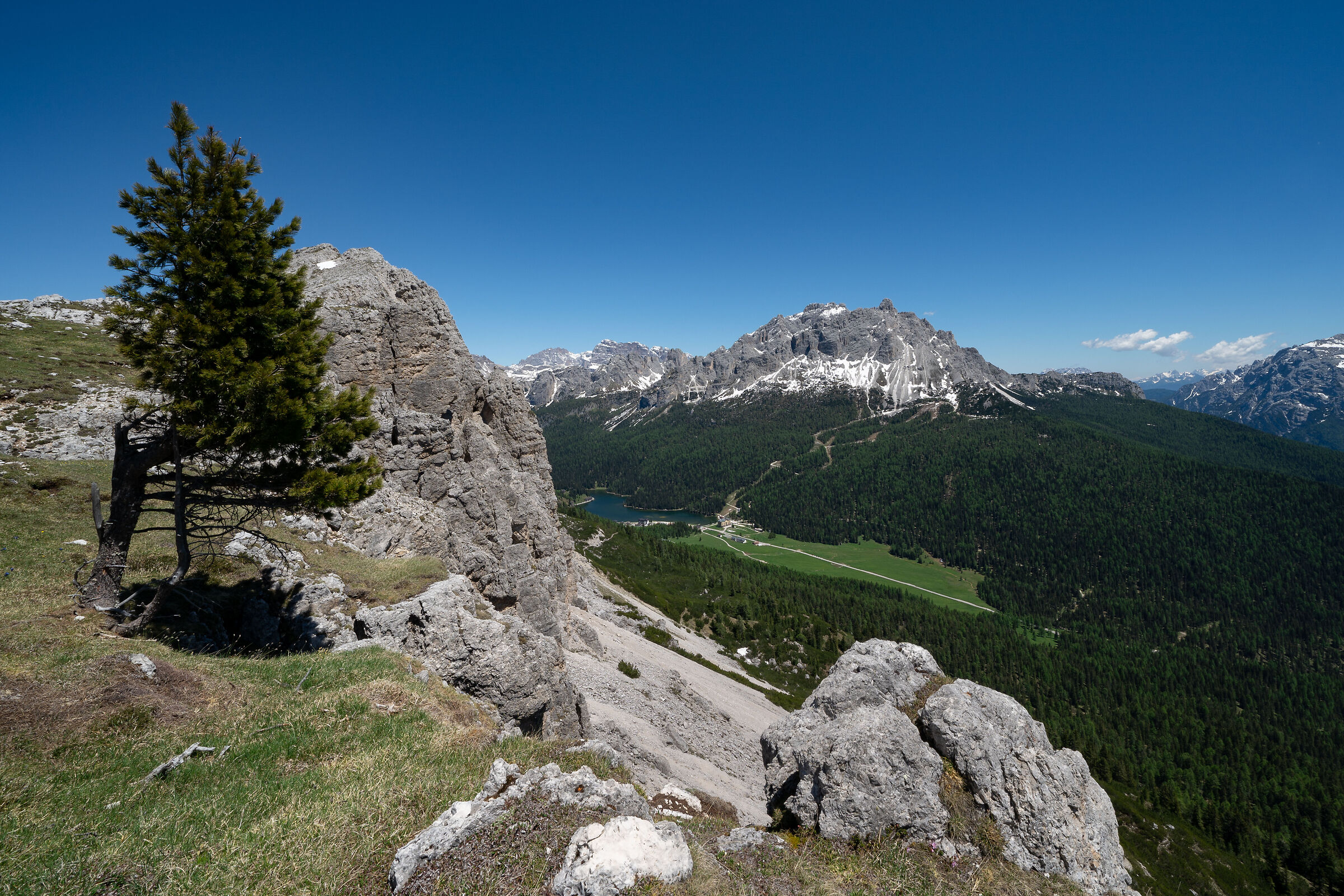 Lake Misurina - view from Forcella Popena...