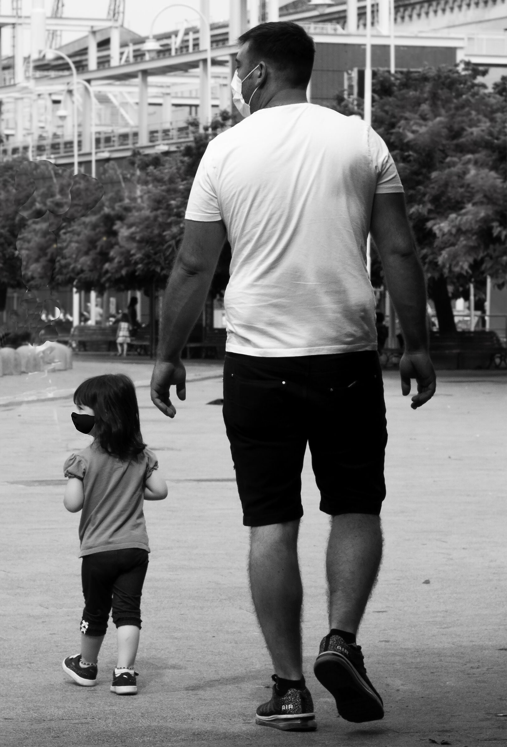 The Giant and the Little Girl...
