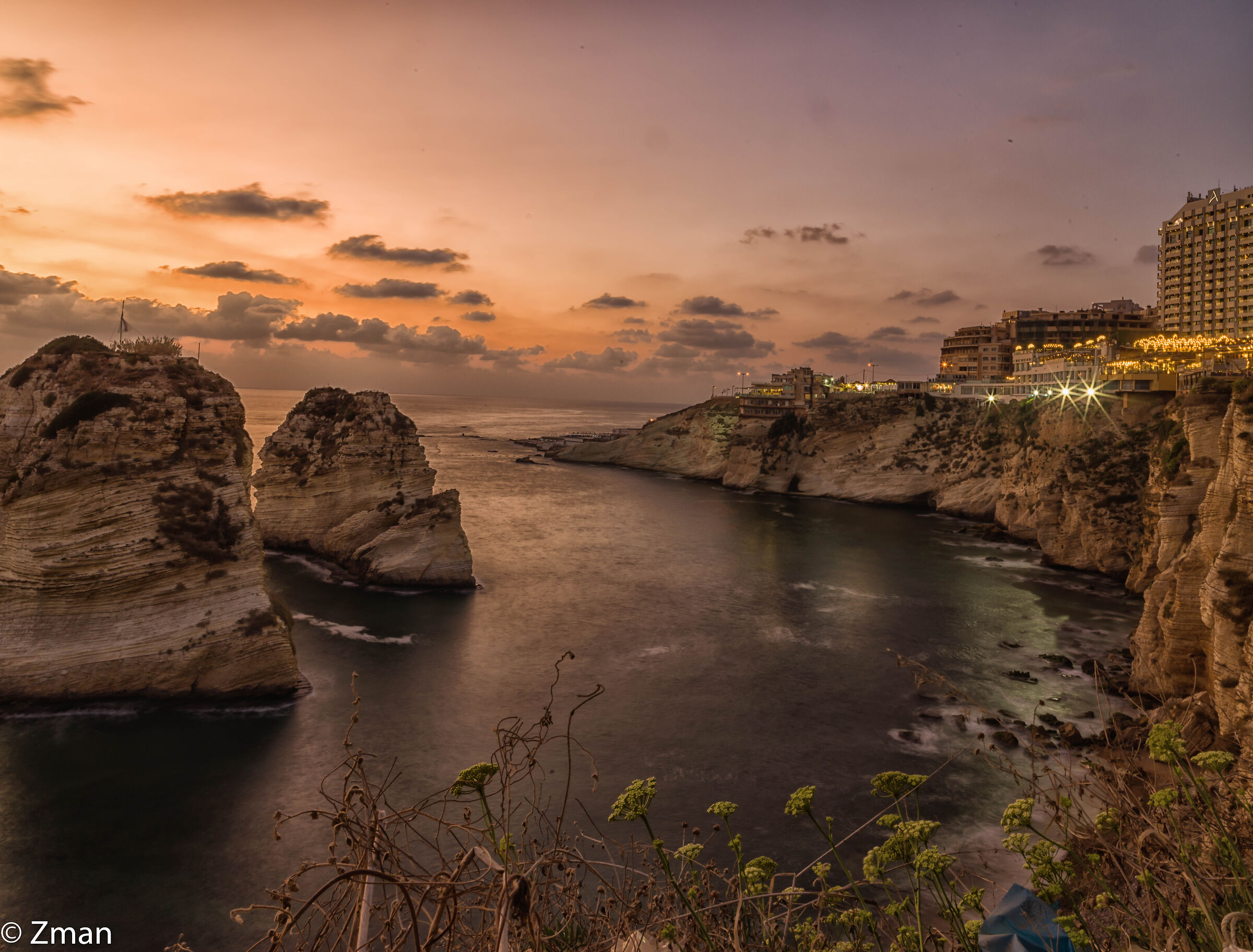 Al Raouche Rocks...