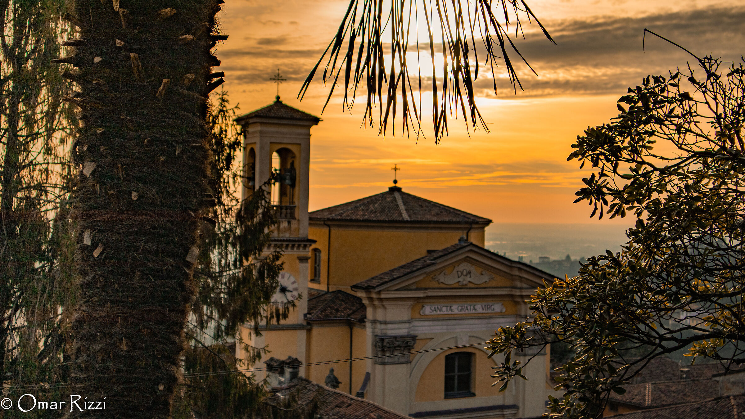 Chiesa di Santa Grata inter vites Bergamo Alta...