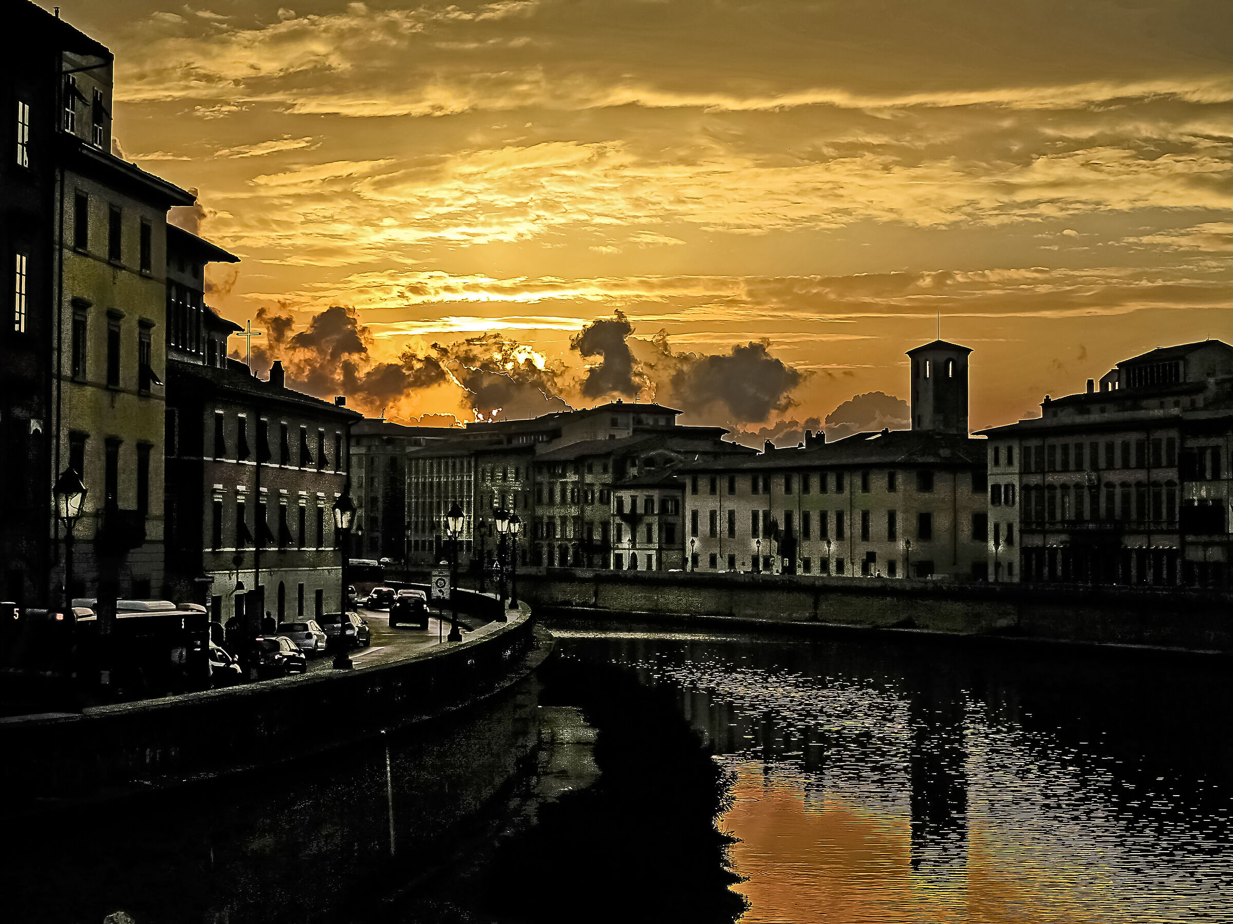 it is evening on the Arno ...