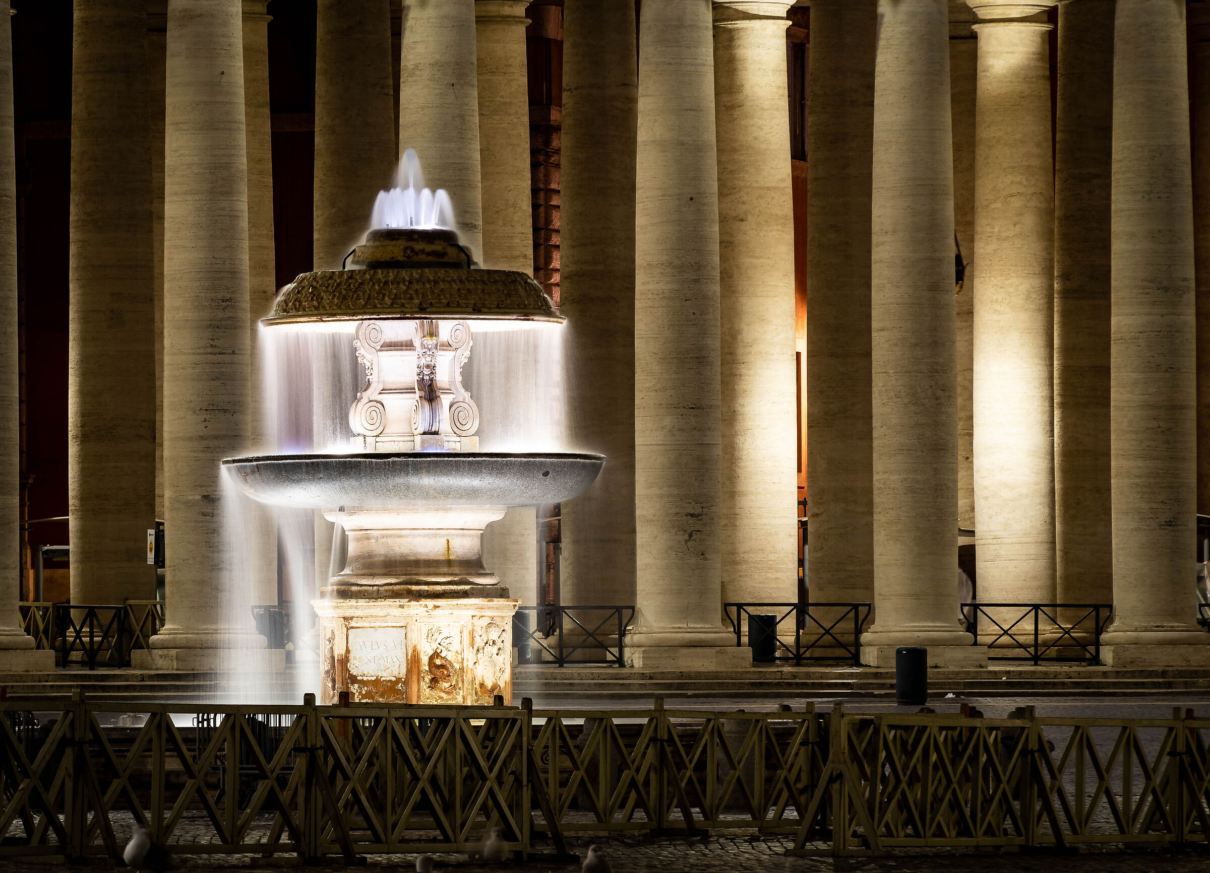 Bernini fountain at night...