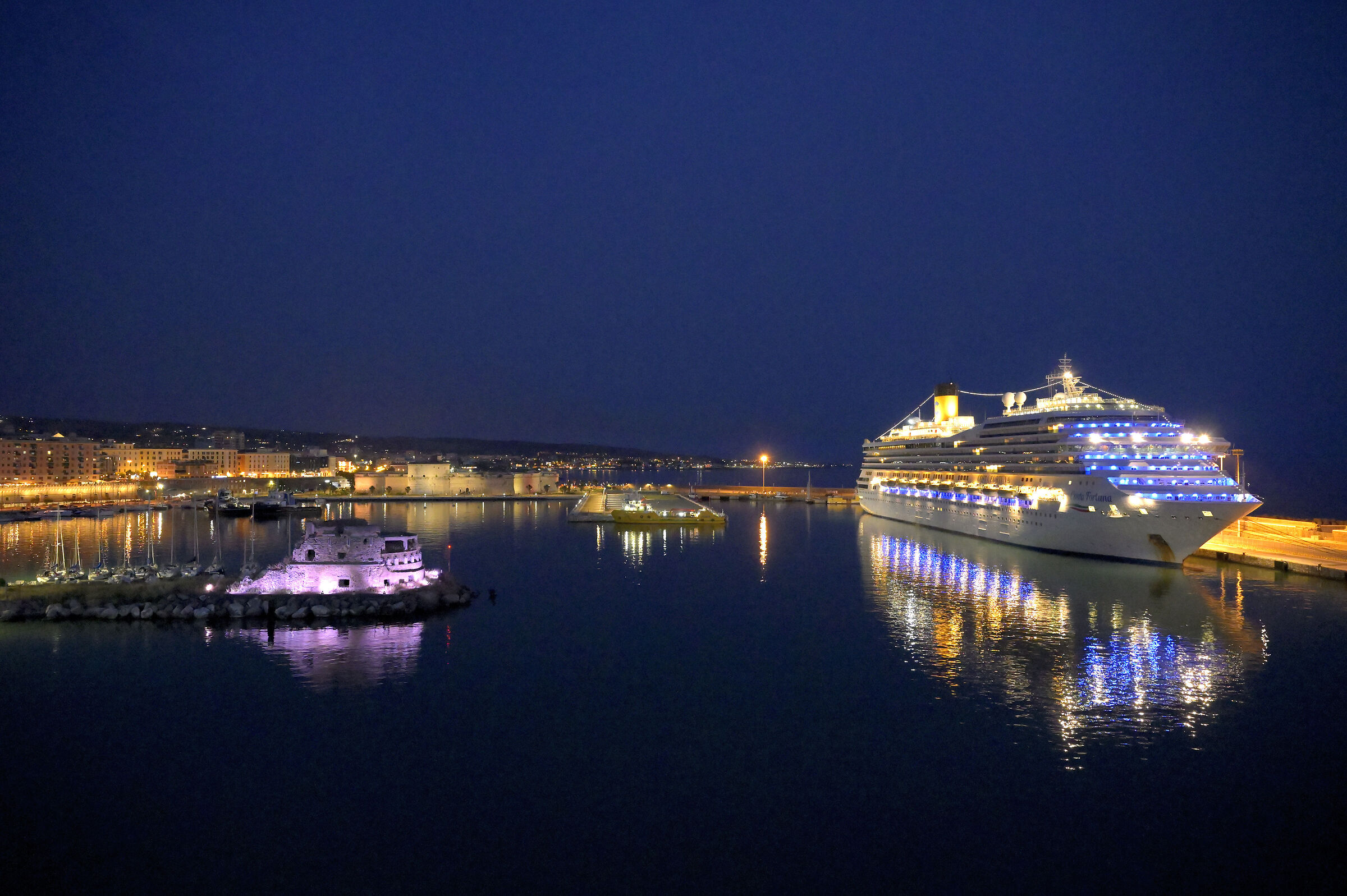 Civitavecchia Port...