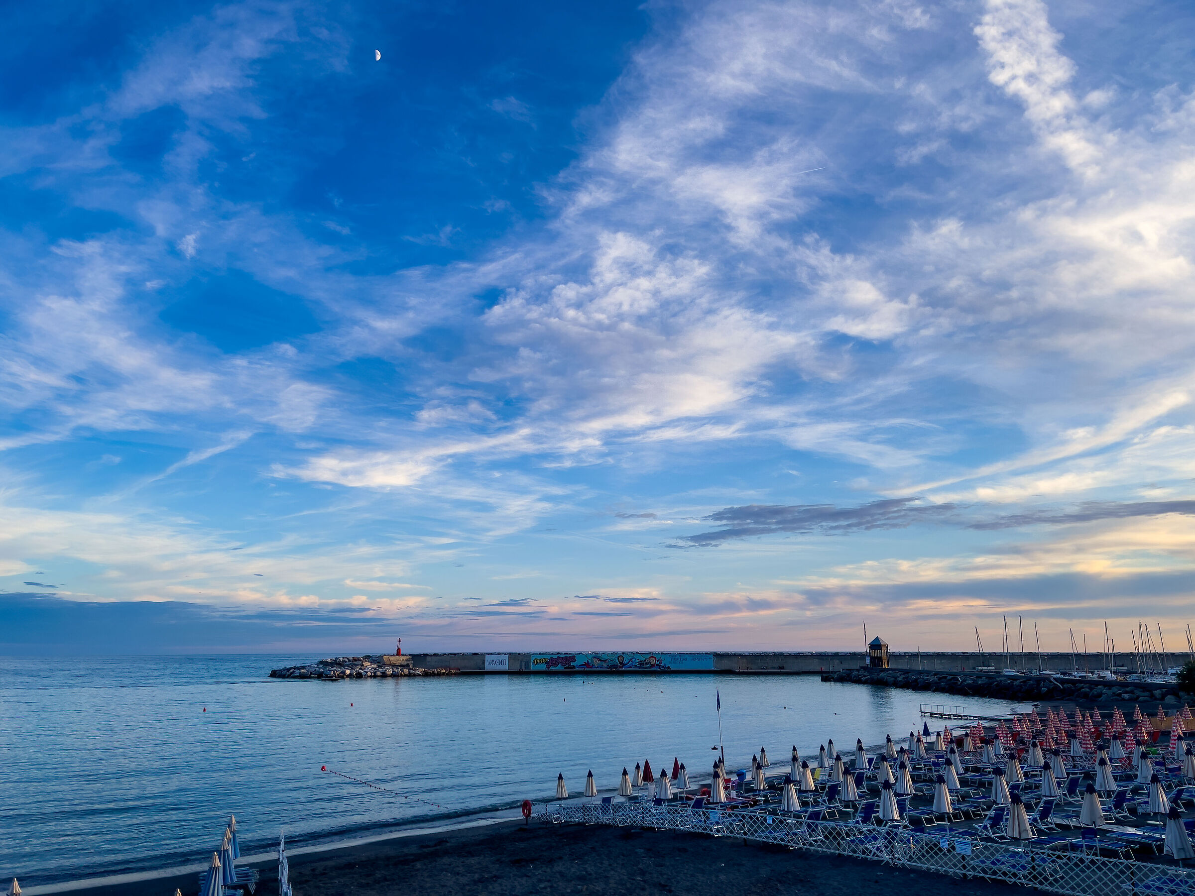 Lavagna - Port and Beach...