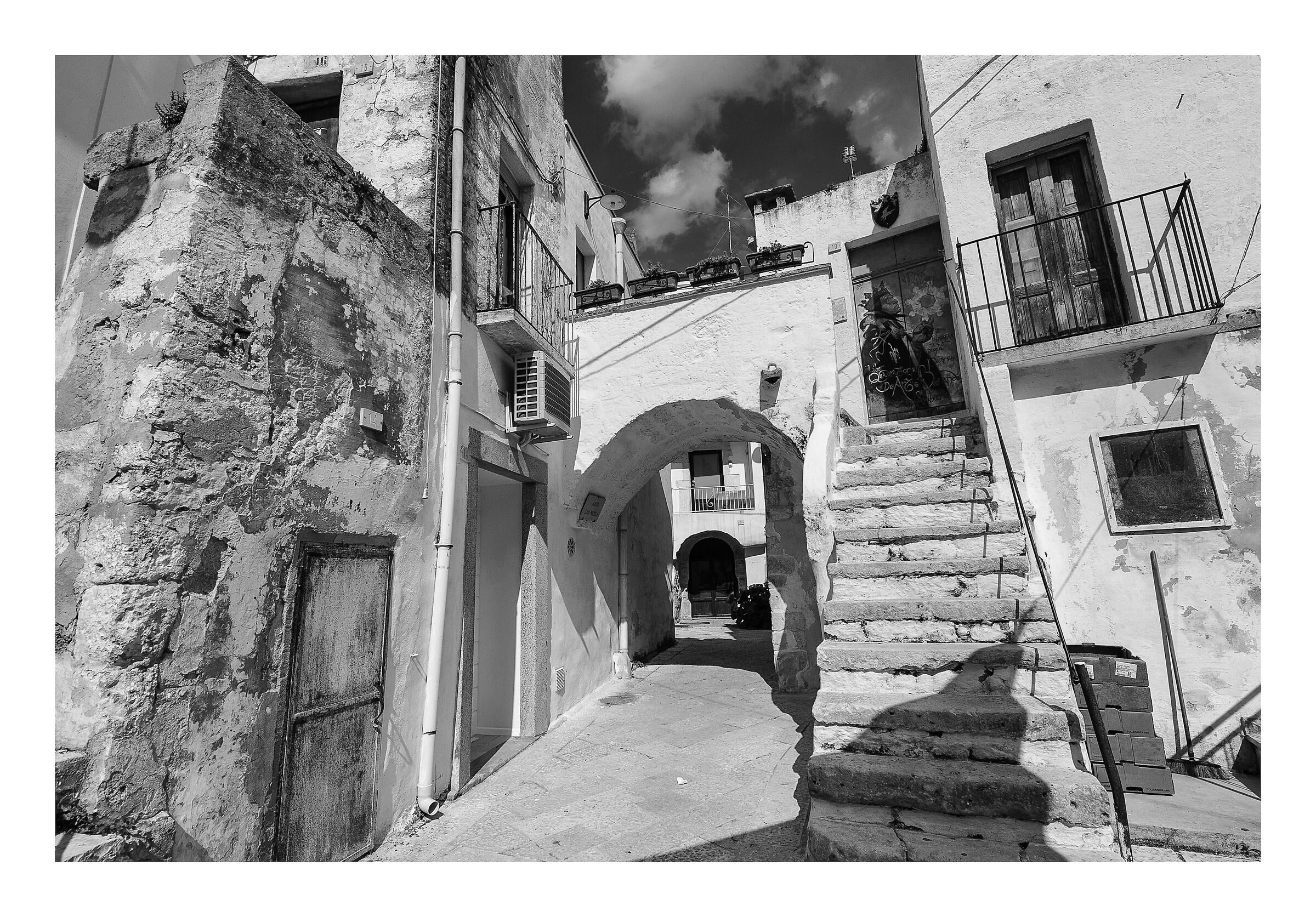 Gioia del Colle (Ba)-The alleys of the Historic Center...