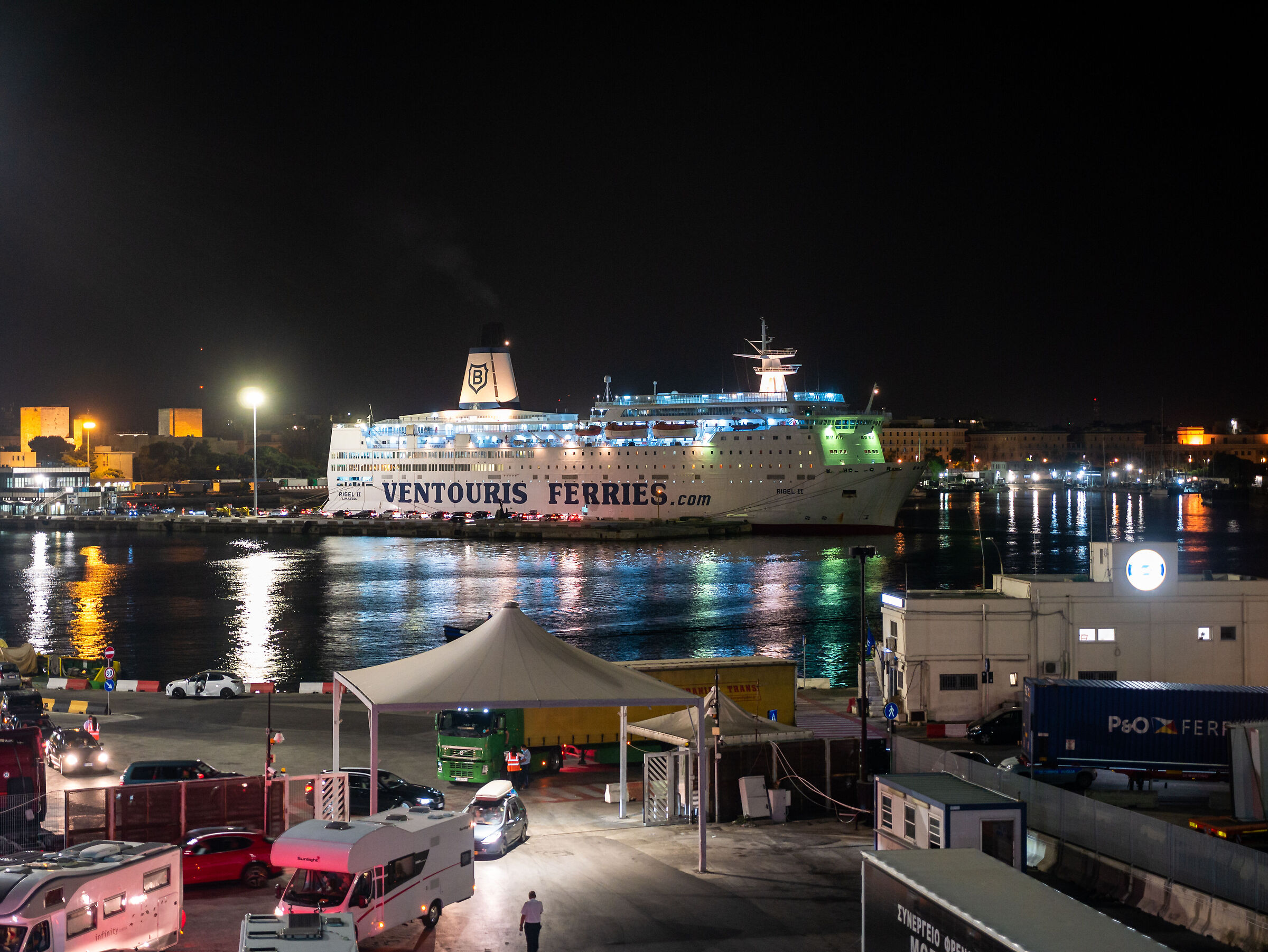 Port of Bari ...