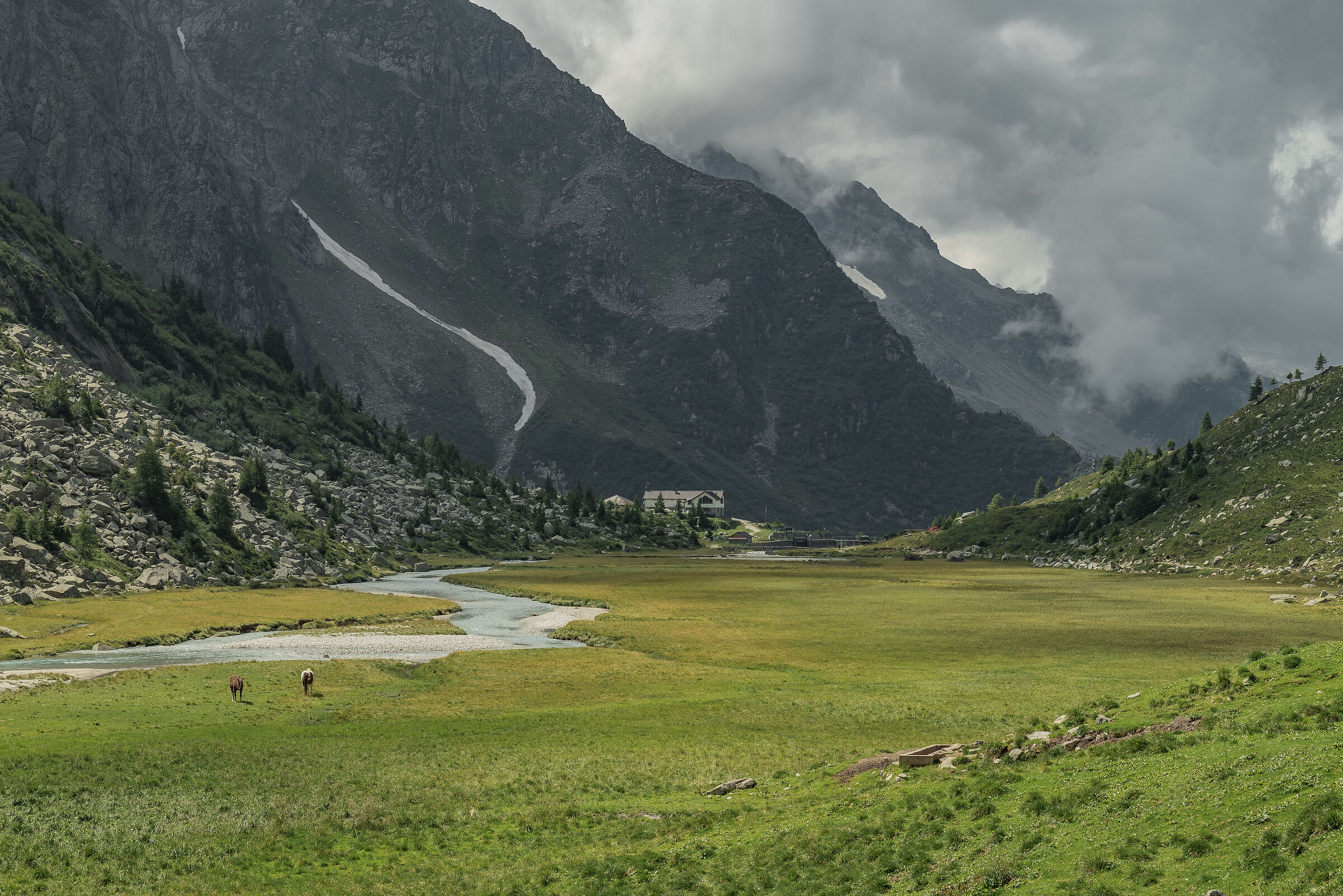 Adamé Valley and Lissone refuge...