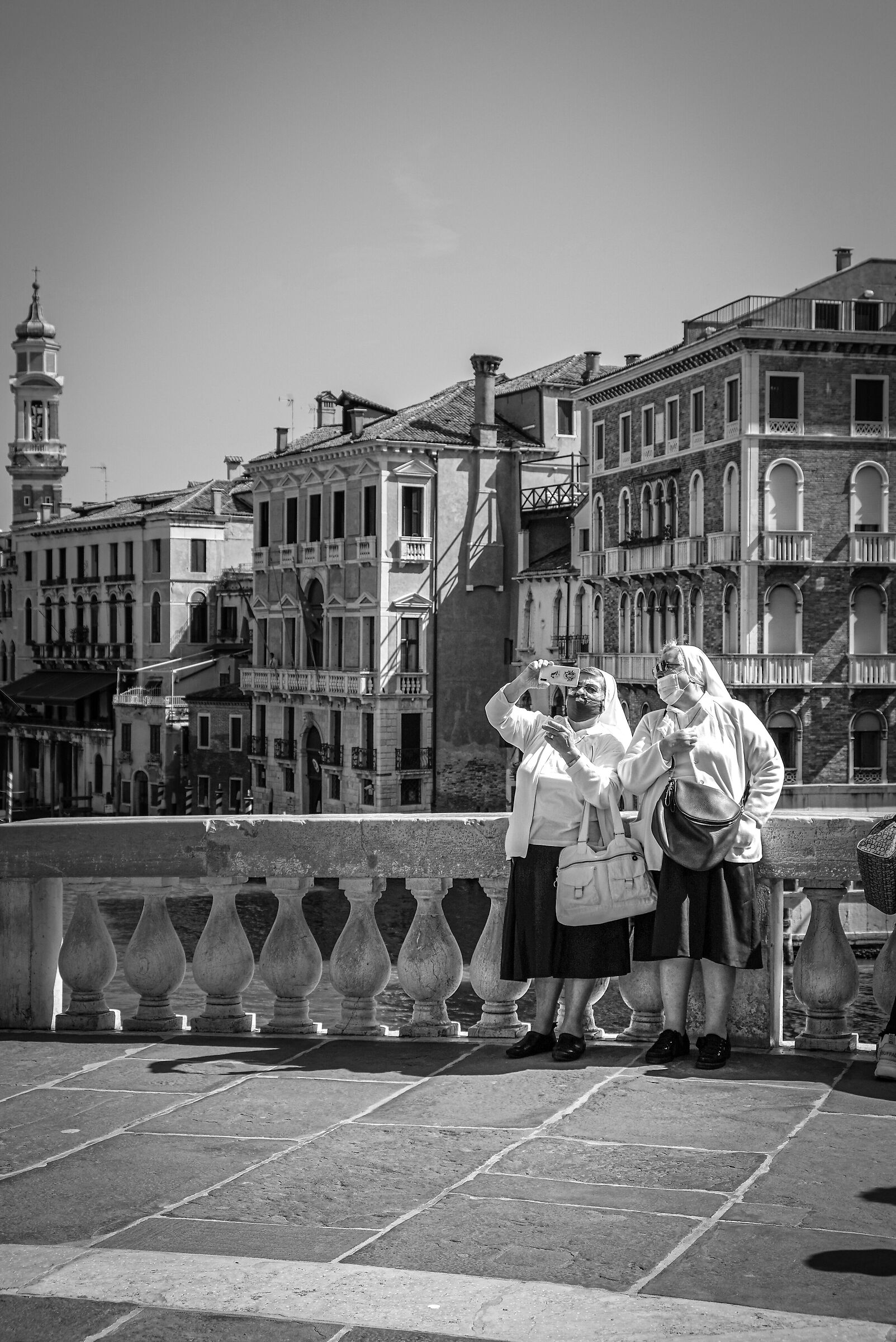 Selfie tra ... sorelle...