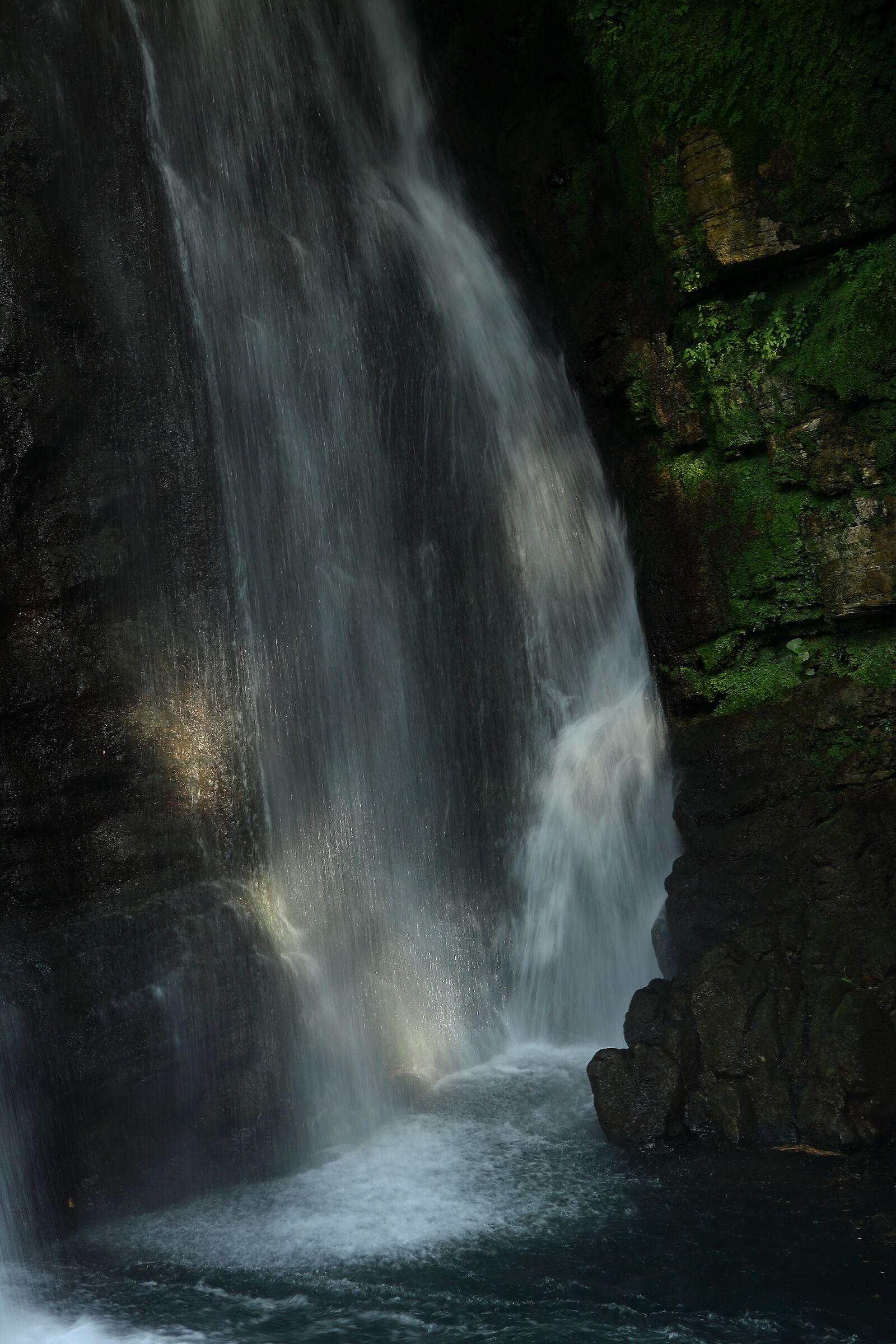 Carpinone Waterfall(IS)...