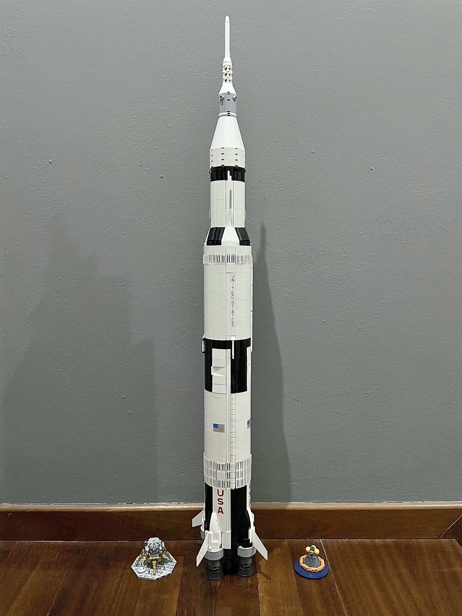 Saturn V Apollo XI...