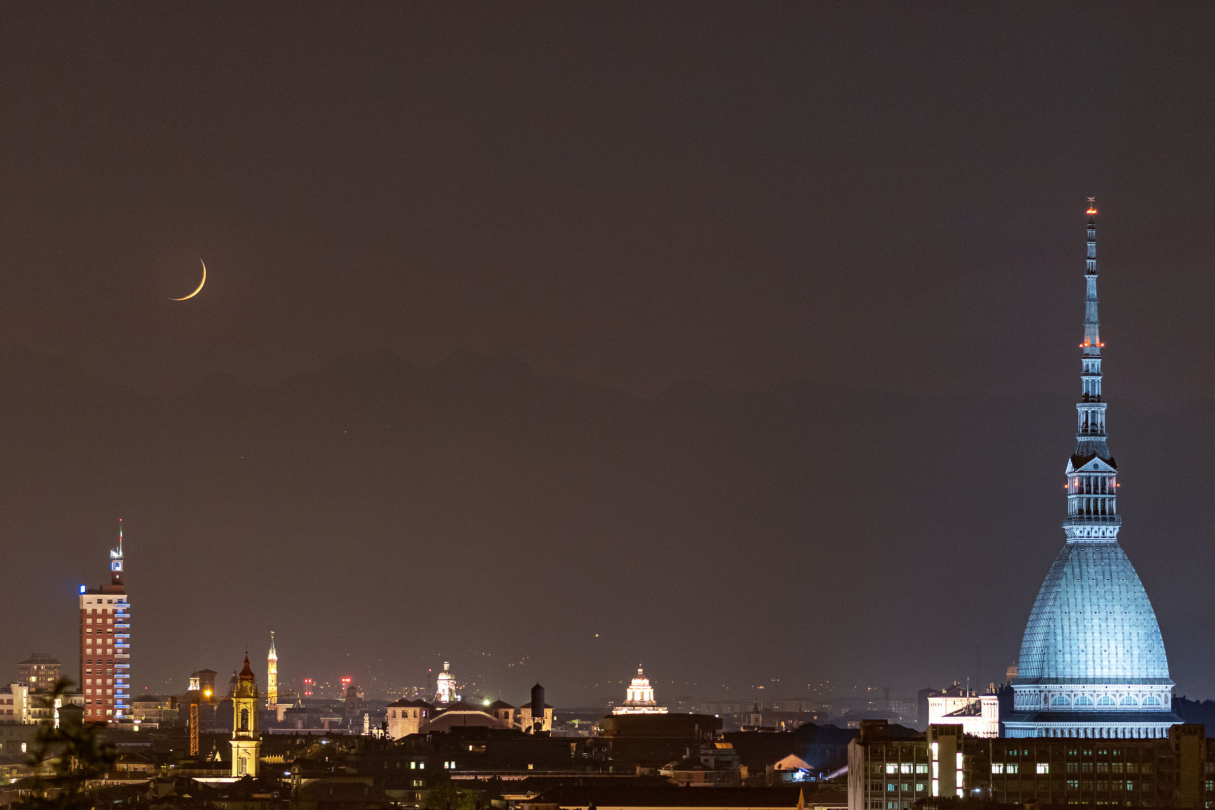 Torino sotto la luna...