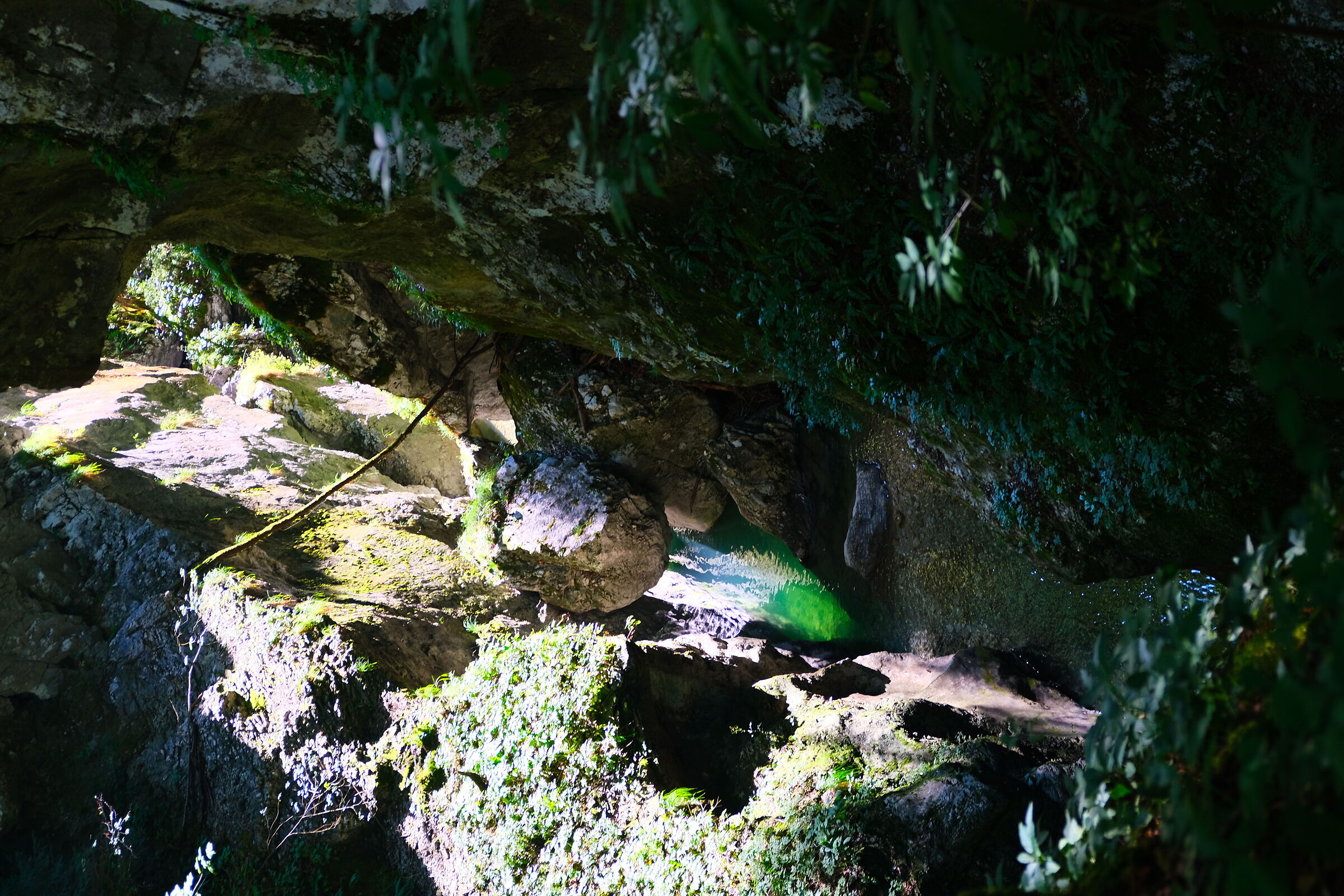 Pradis Caves ...