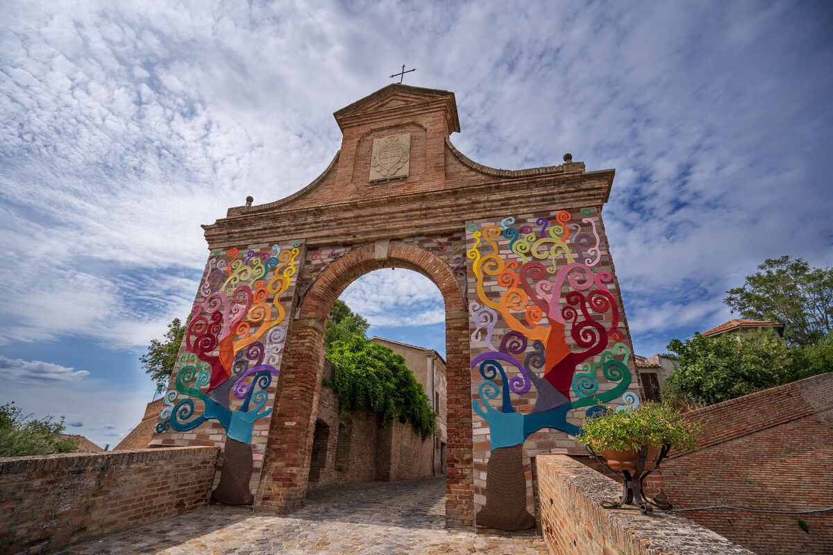 Porta di ingresso paese di Barchi (pu)...