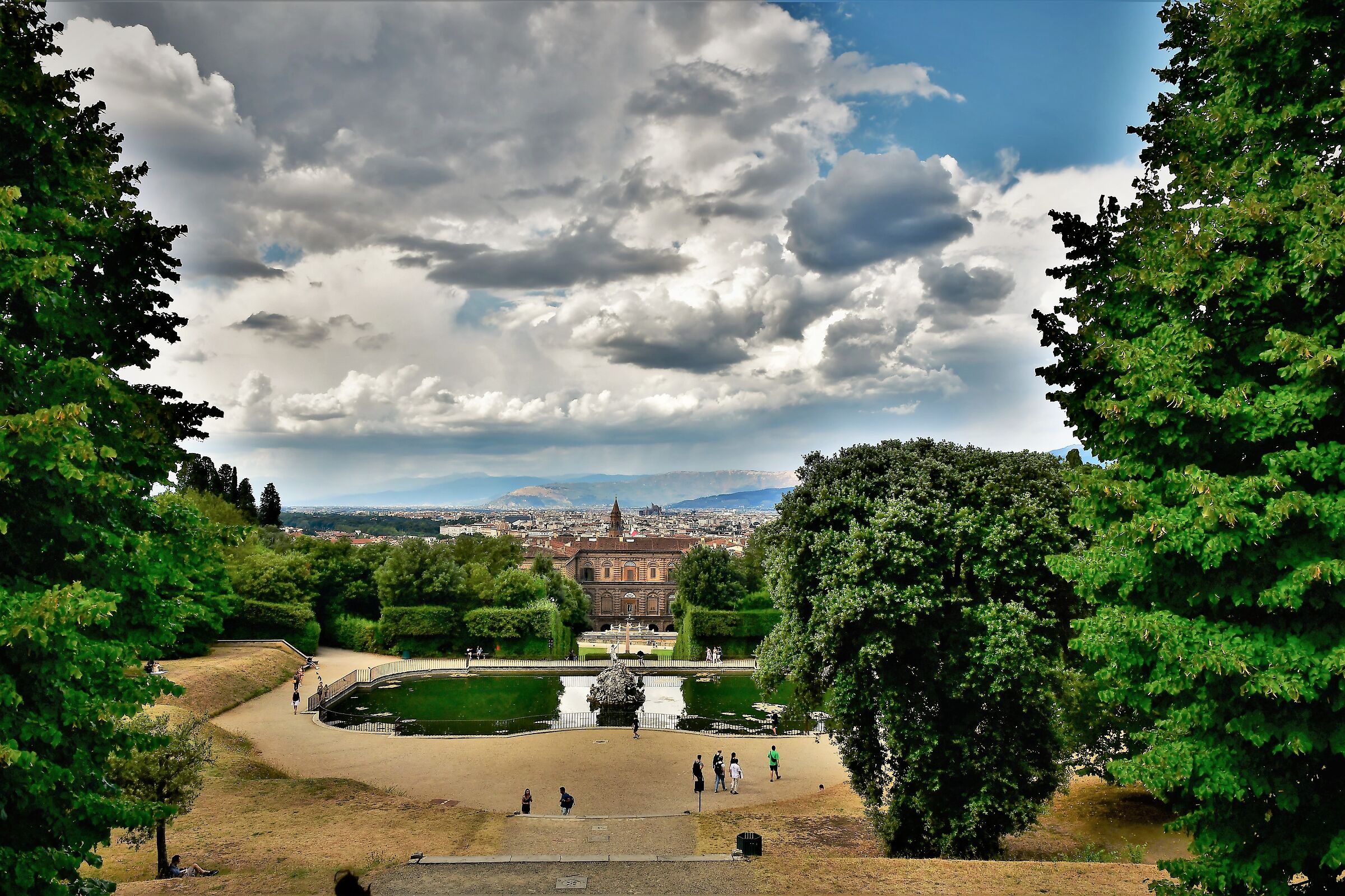 il giardino di Boboli all'interno di Palazzo Pitti...