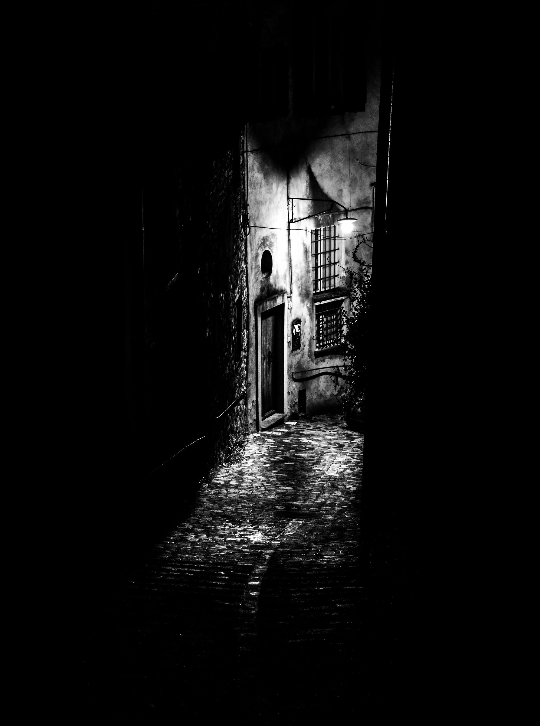 The dark alley...