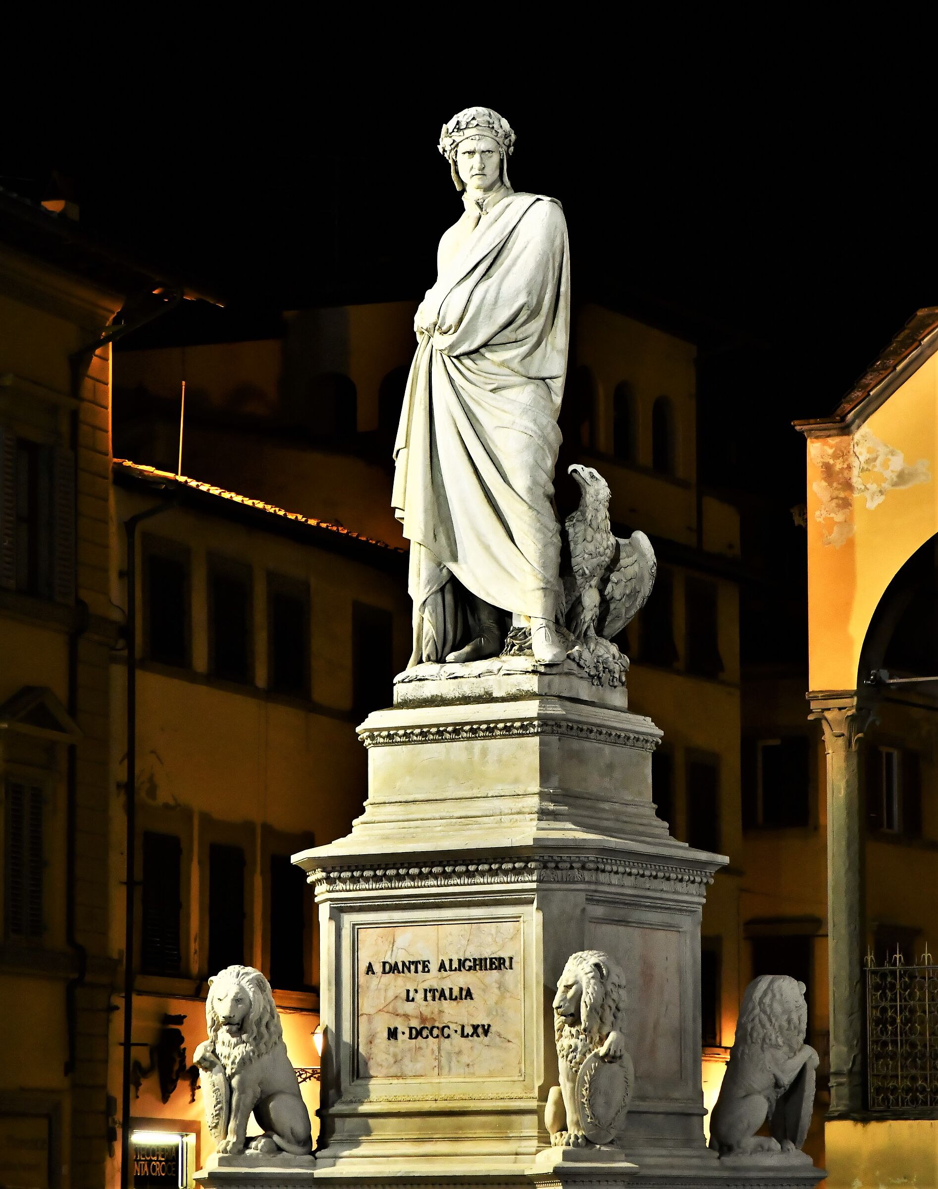 Dante in piazza Santa Croce....
