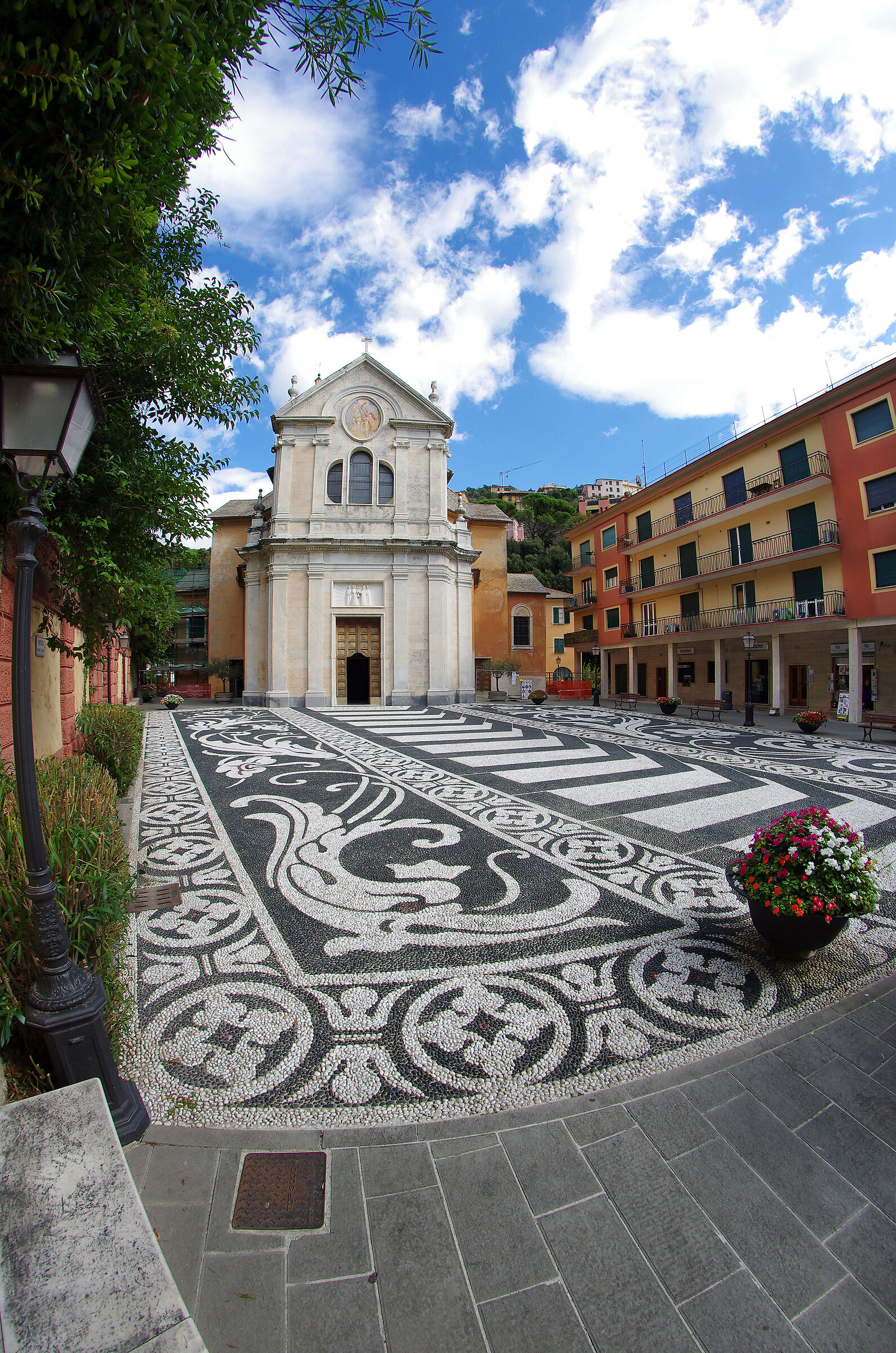 Piazza San Martino (Zoagli - GE)...