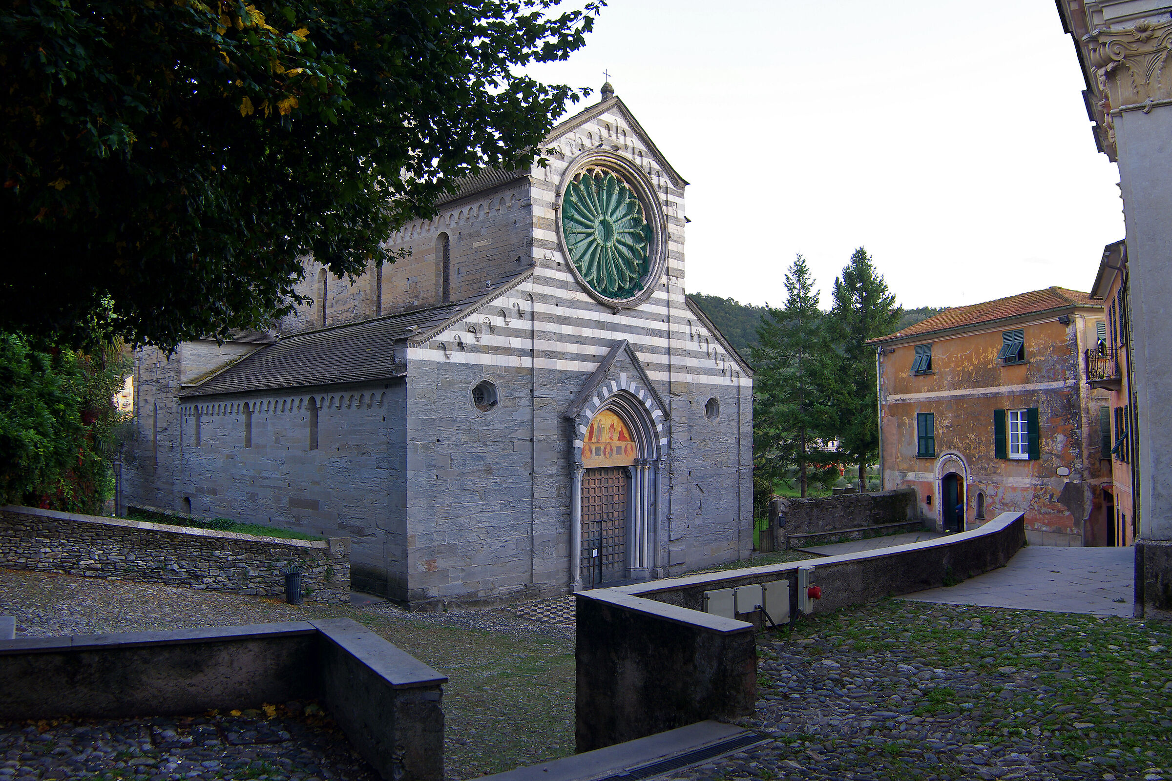 Basilica dei Fieschi - San Salvatore di Cogorno (ge)...