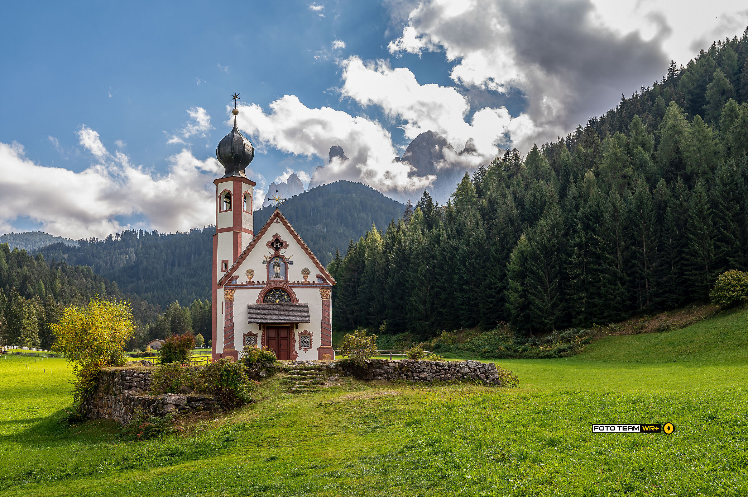 "San Giovanni a Ranui" - Val di Funes - South Tyrol...