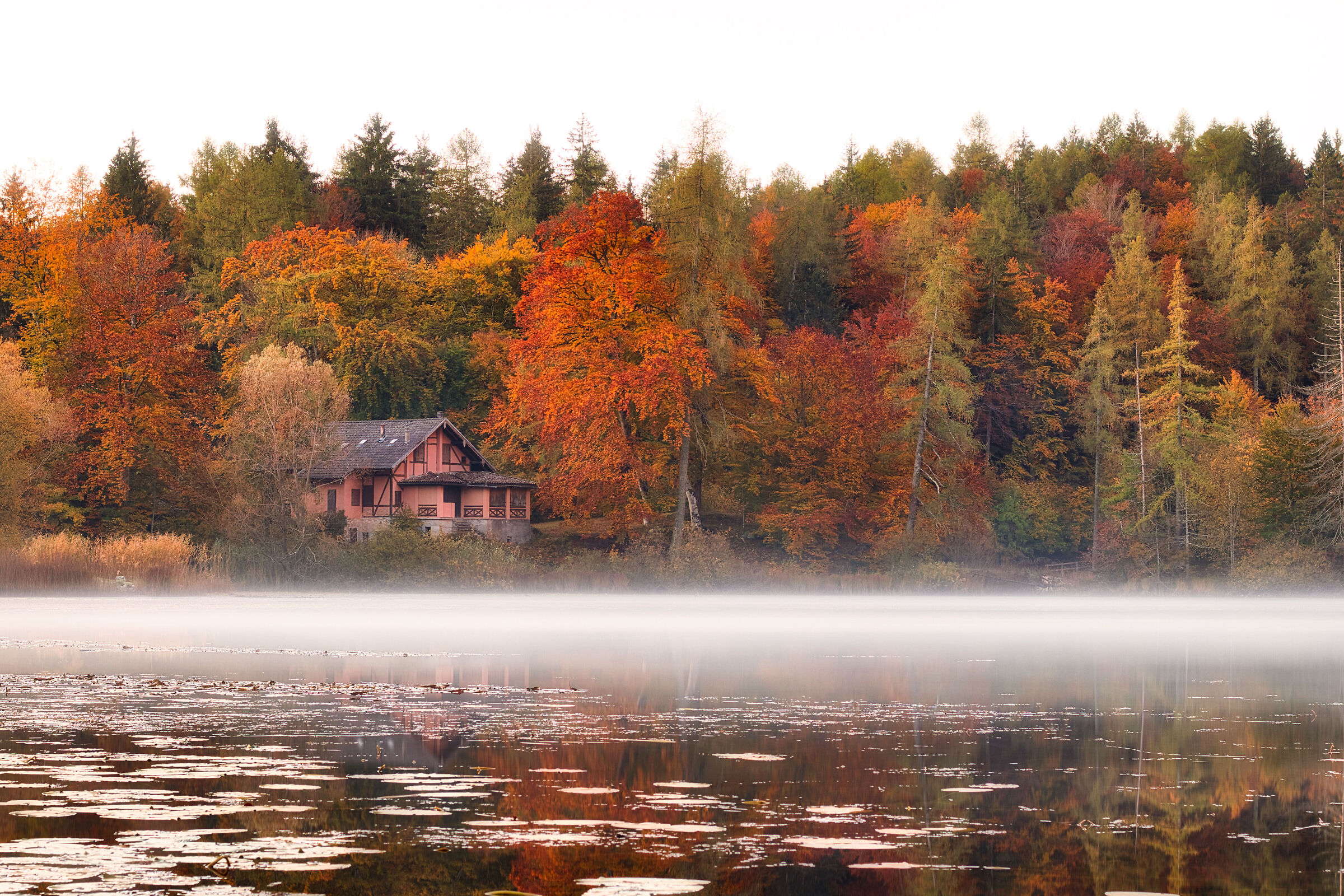 Autumn - Lake Cei...