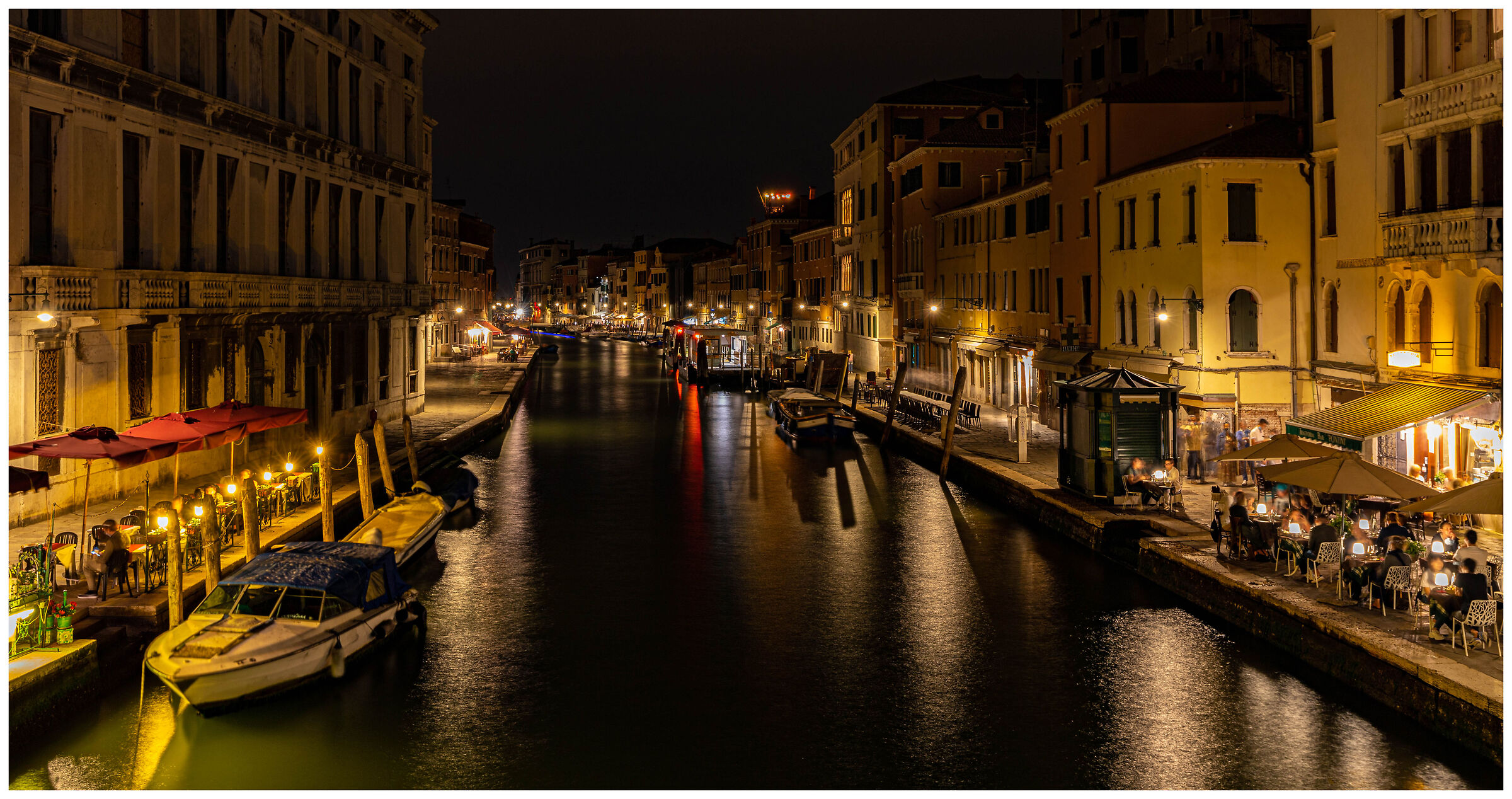 From the Ponte Delle Guglie...