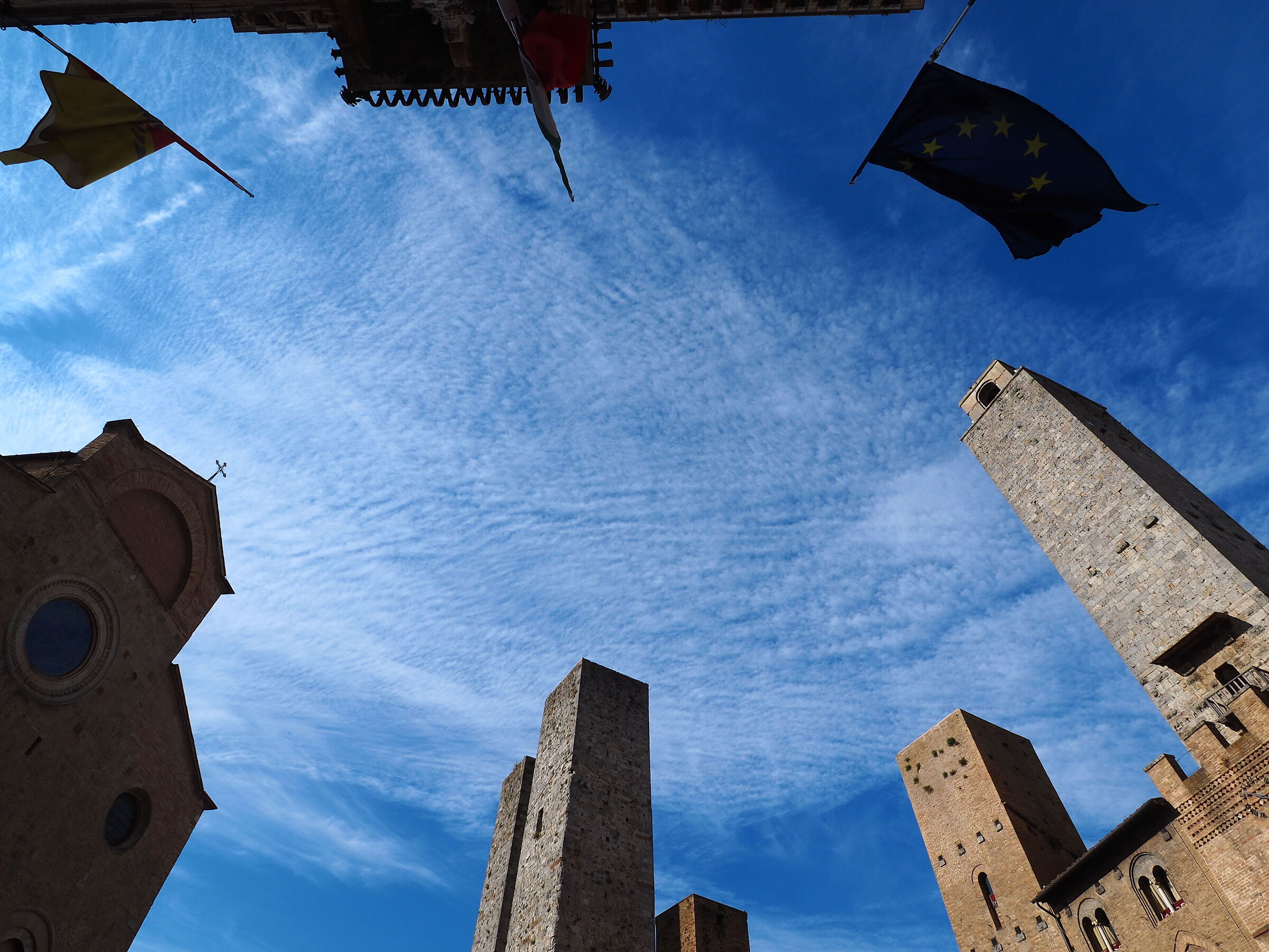 Il cielo sopra San Gimignano...
