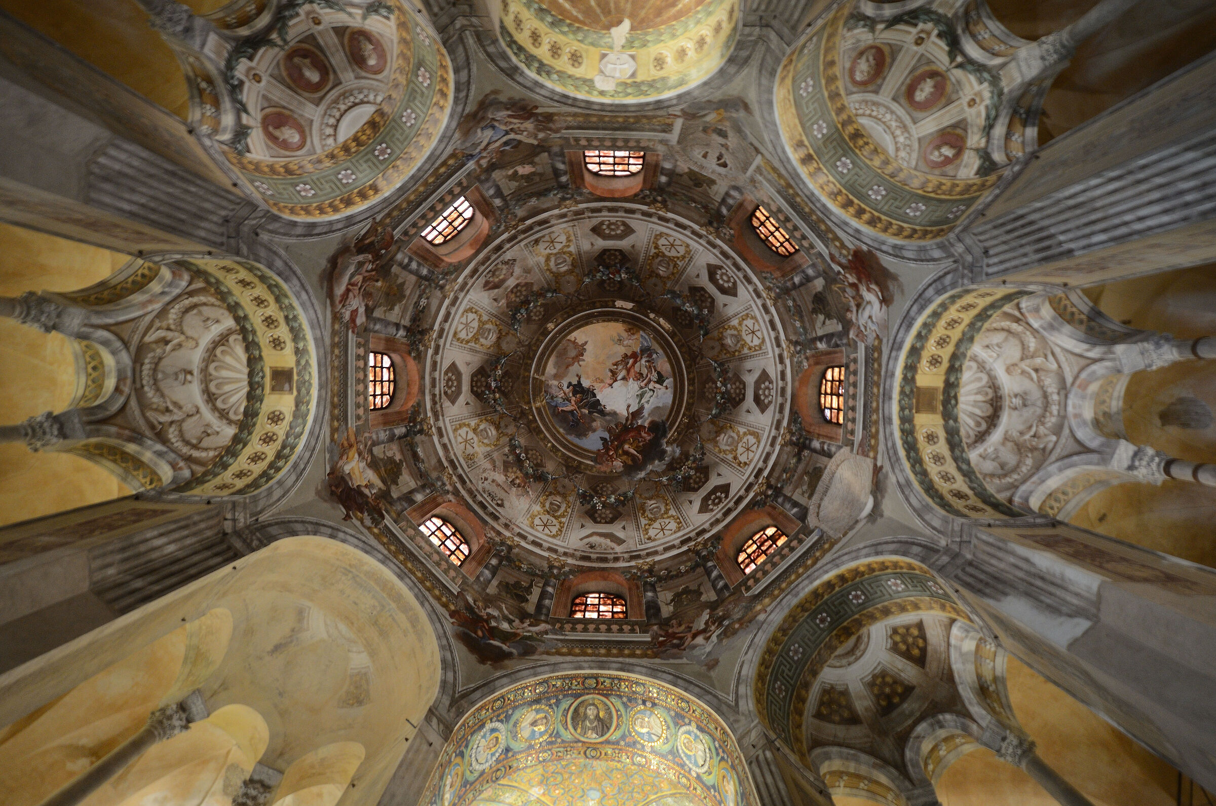 Basilica di San Vitale...