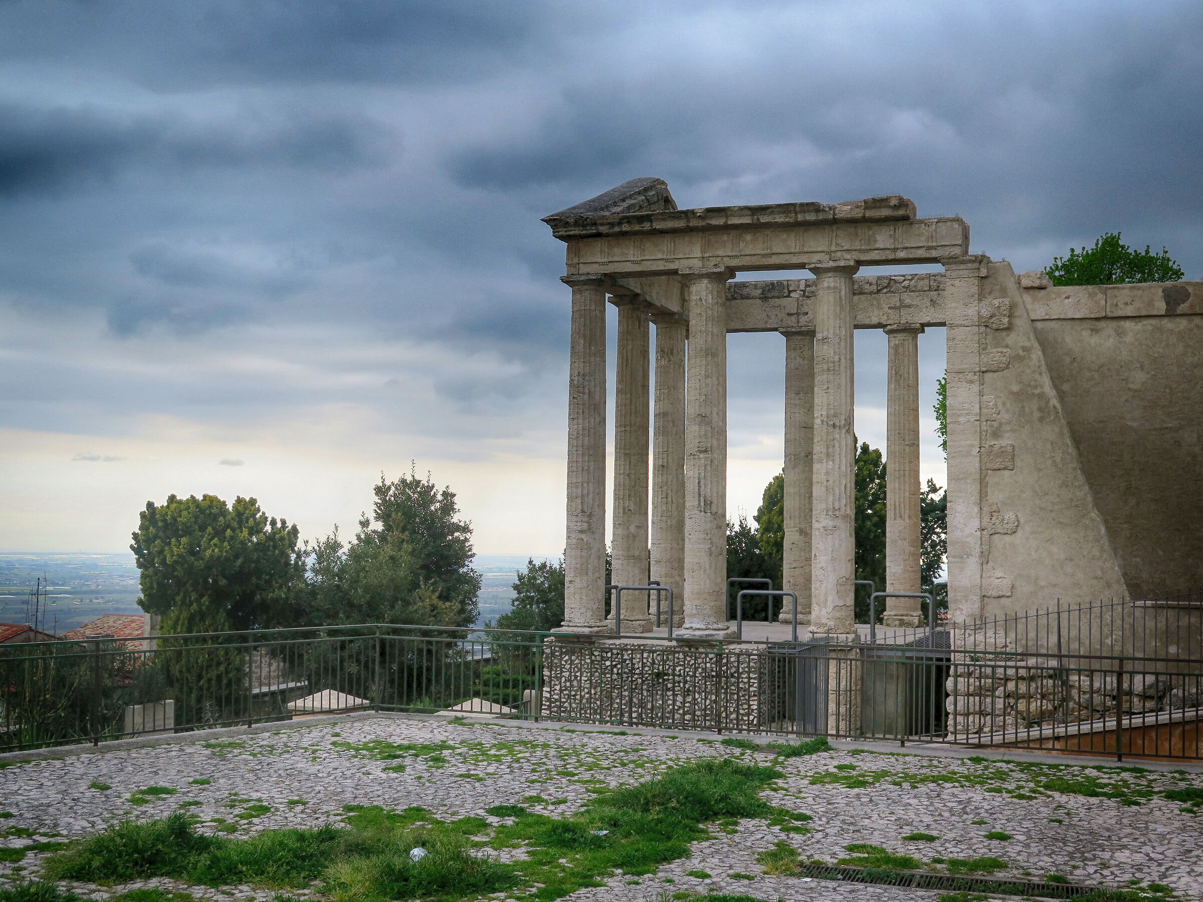 Choirs - Temple of Hercules...