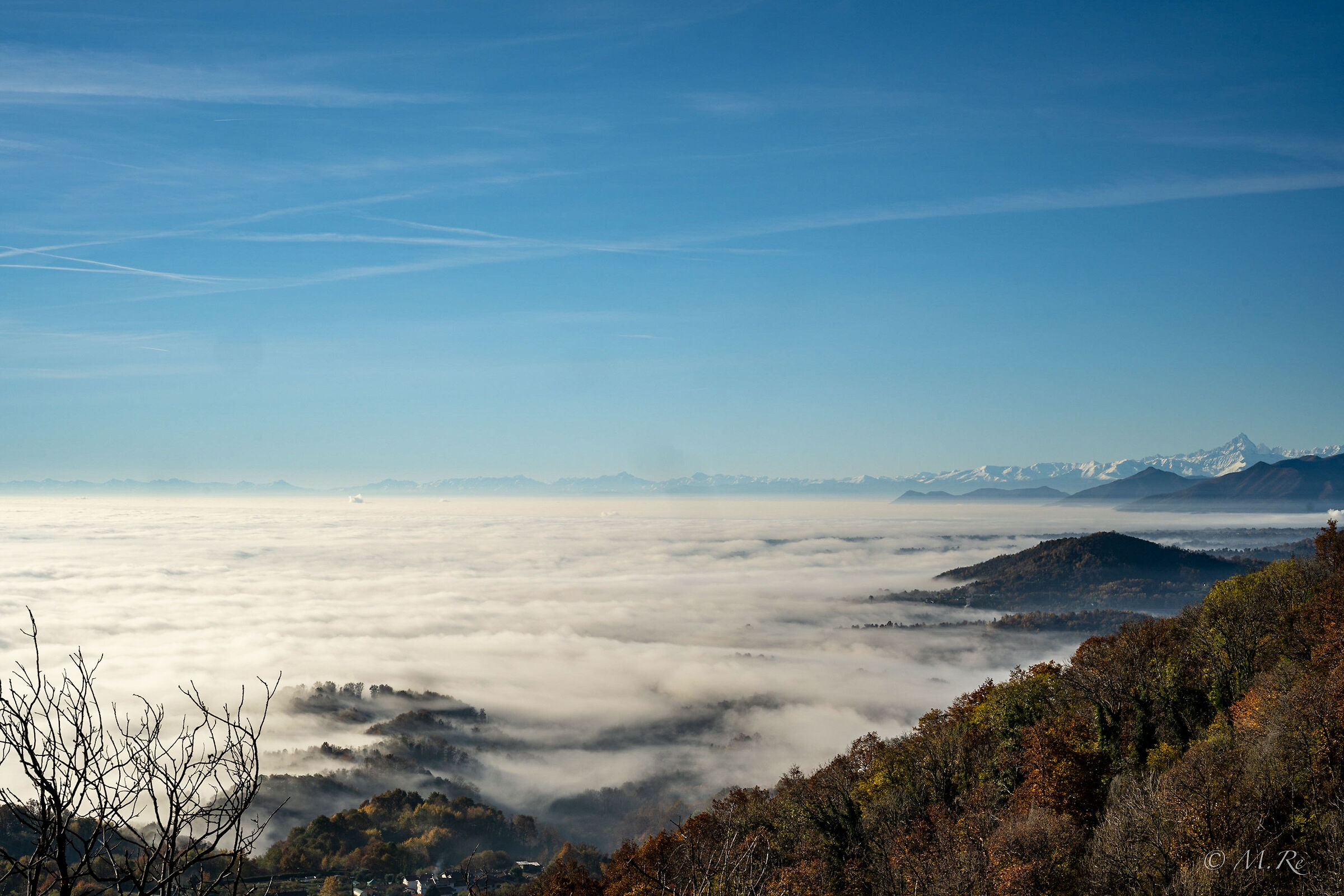 Mare di nuvole sulla Pianura Padana...