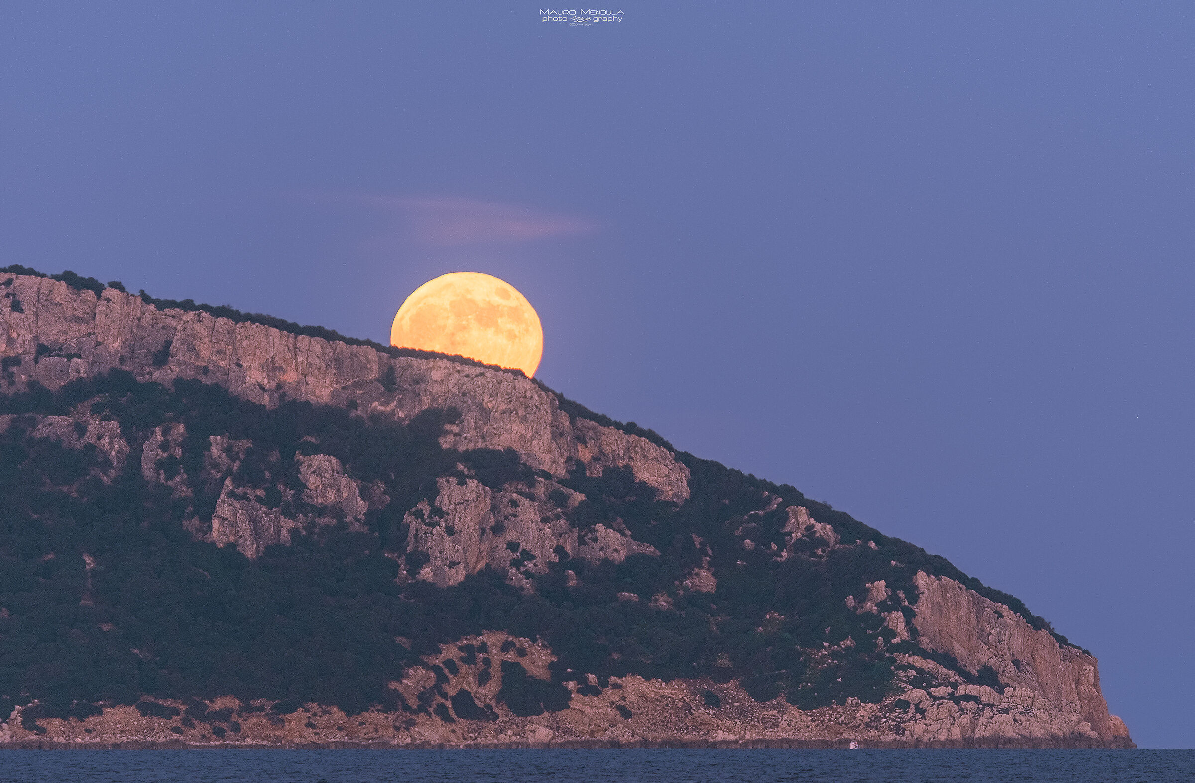 Figarolo (Golfo Aranci) e la luna piena...